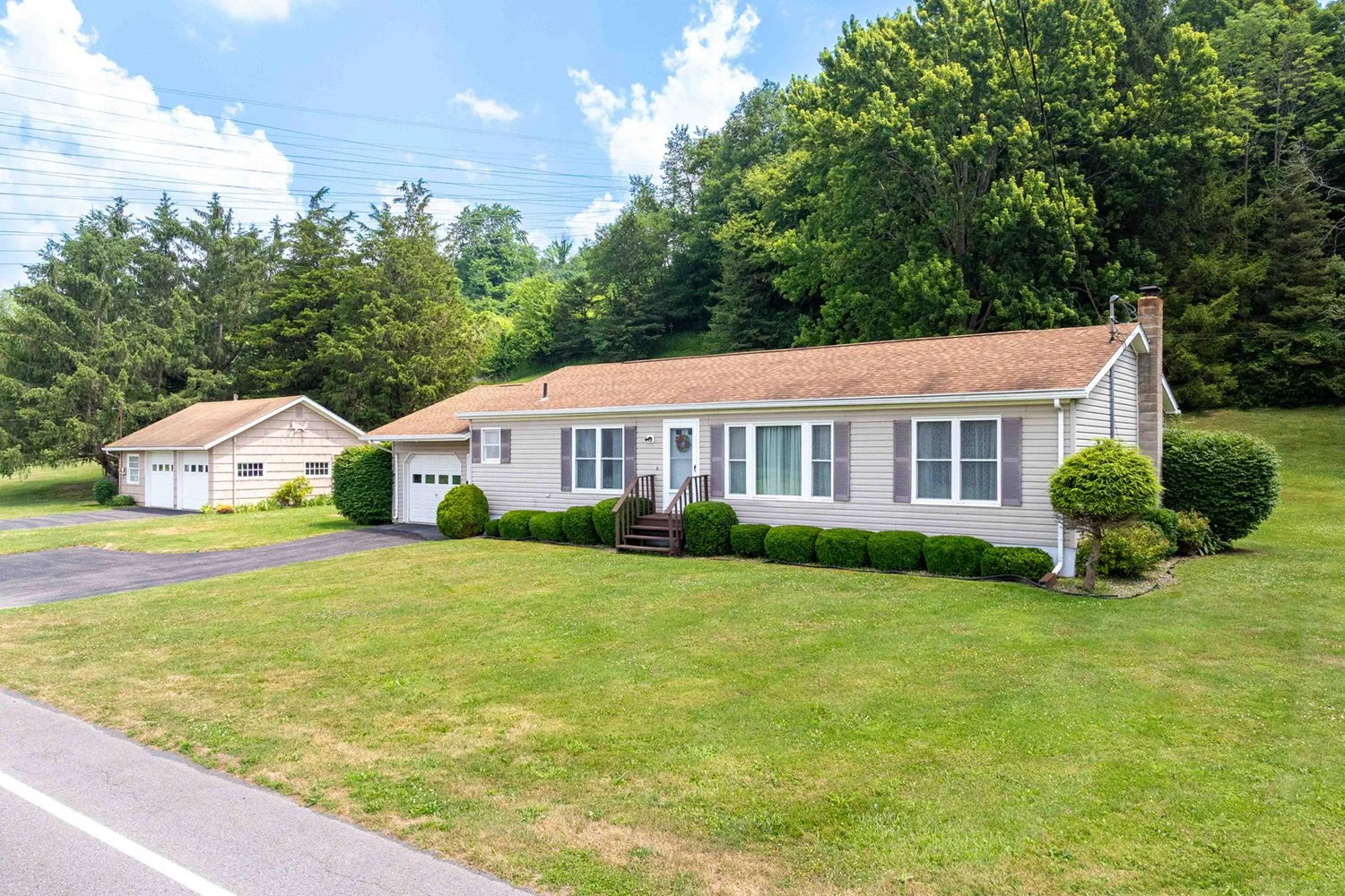 Outdoor-Studios__5150-Hamilton-Road,-Elbridge-43.jpg