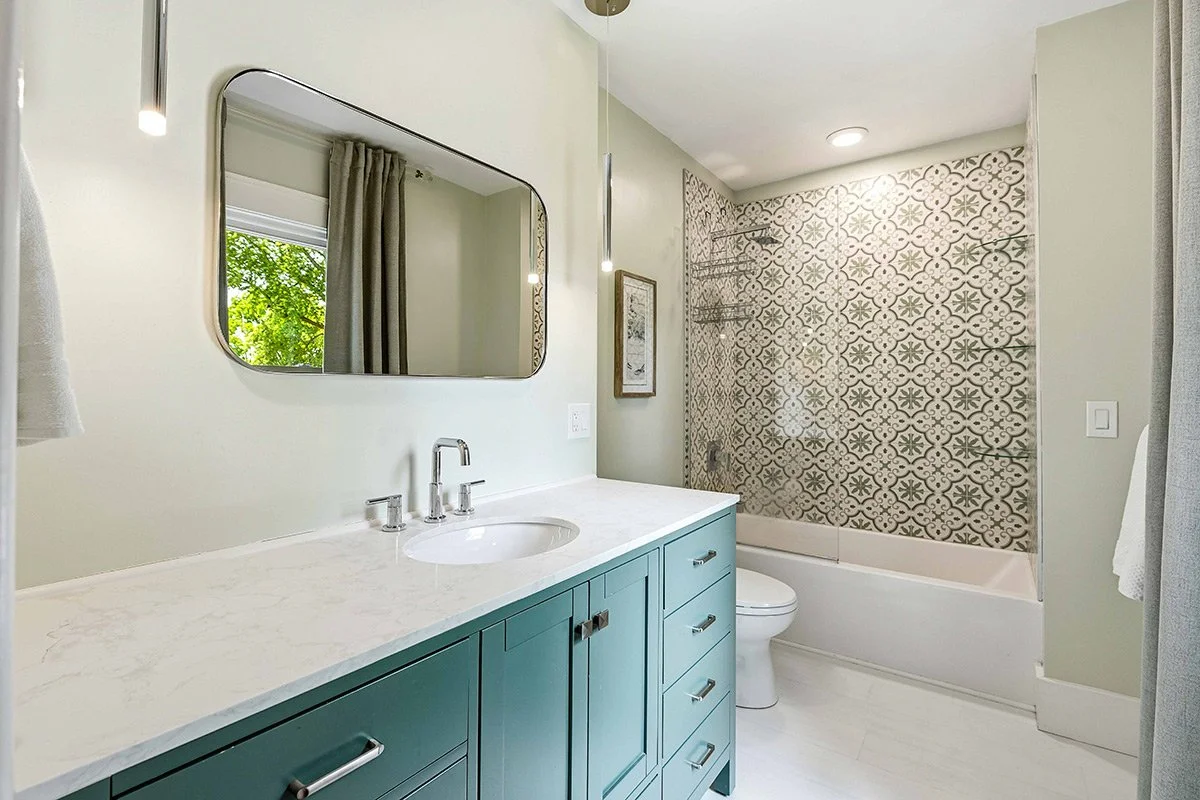 01.-Skaneateles,-57-East-Lake-Road-Interiors--(9).jpg