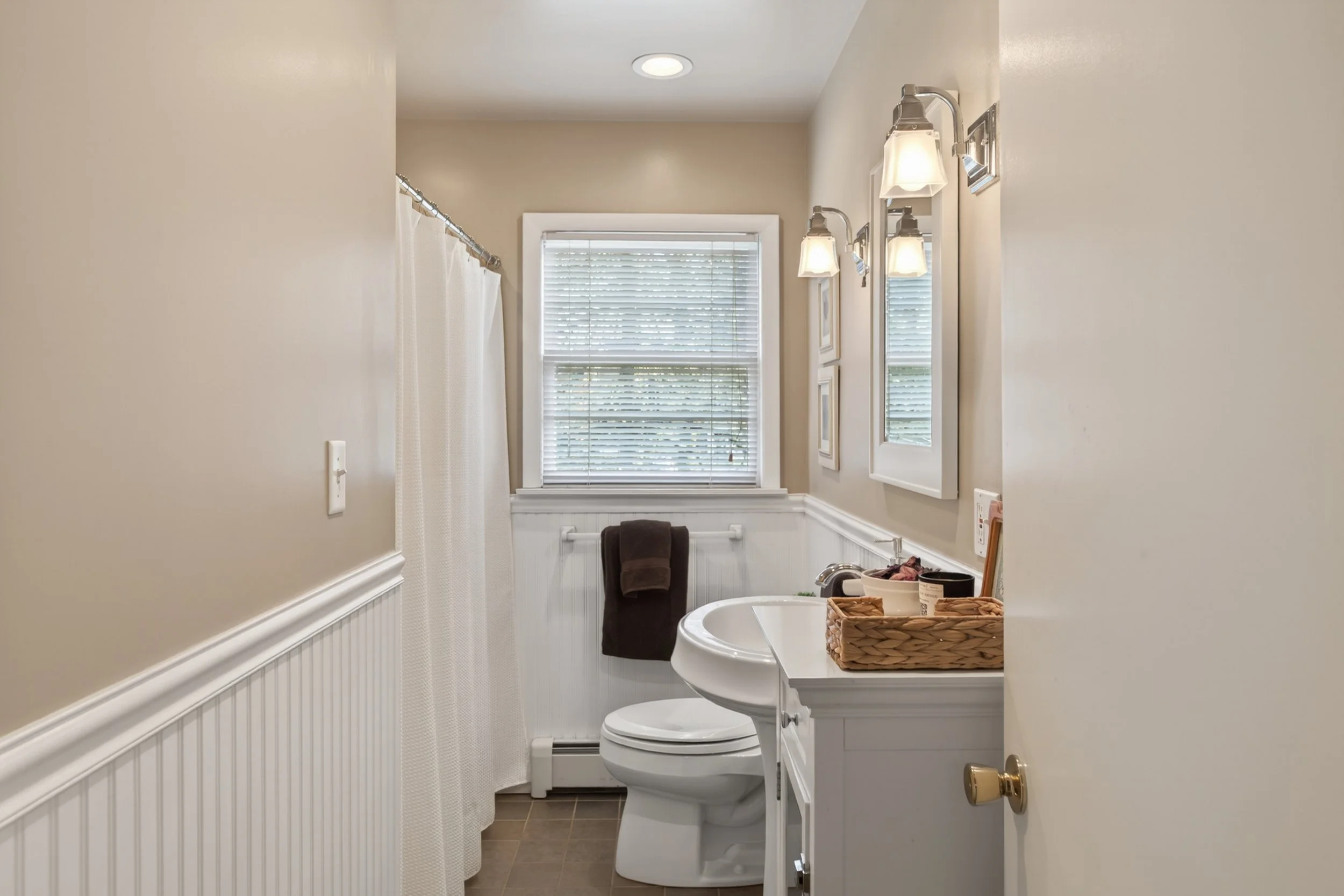 28-3862 State St.jpg
