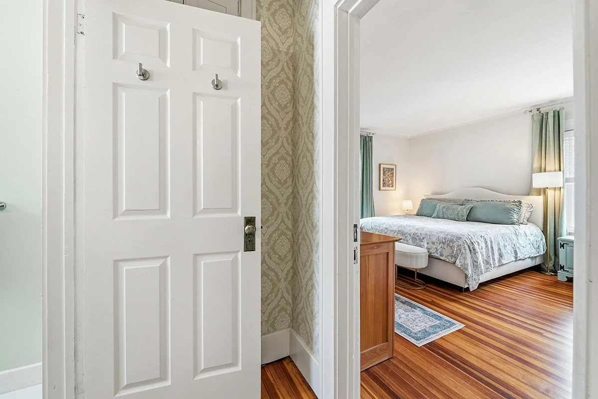 01.-Skaneateles,-57-East-Lake-Road-Interiors--(33).jpg