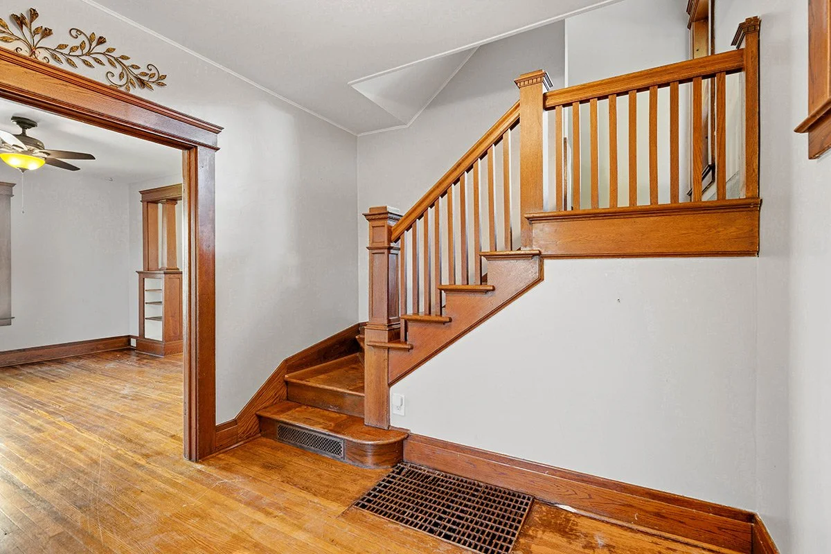 Oneida,-259-Bates-Avenue-(9-of-41).jpg