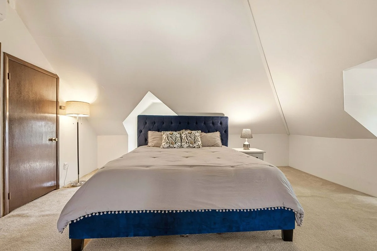 01.-Skaneateles,-57-East-Lake-Road-Interiors--(13).jpg