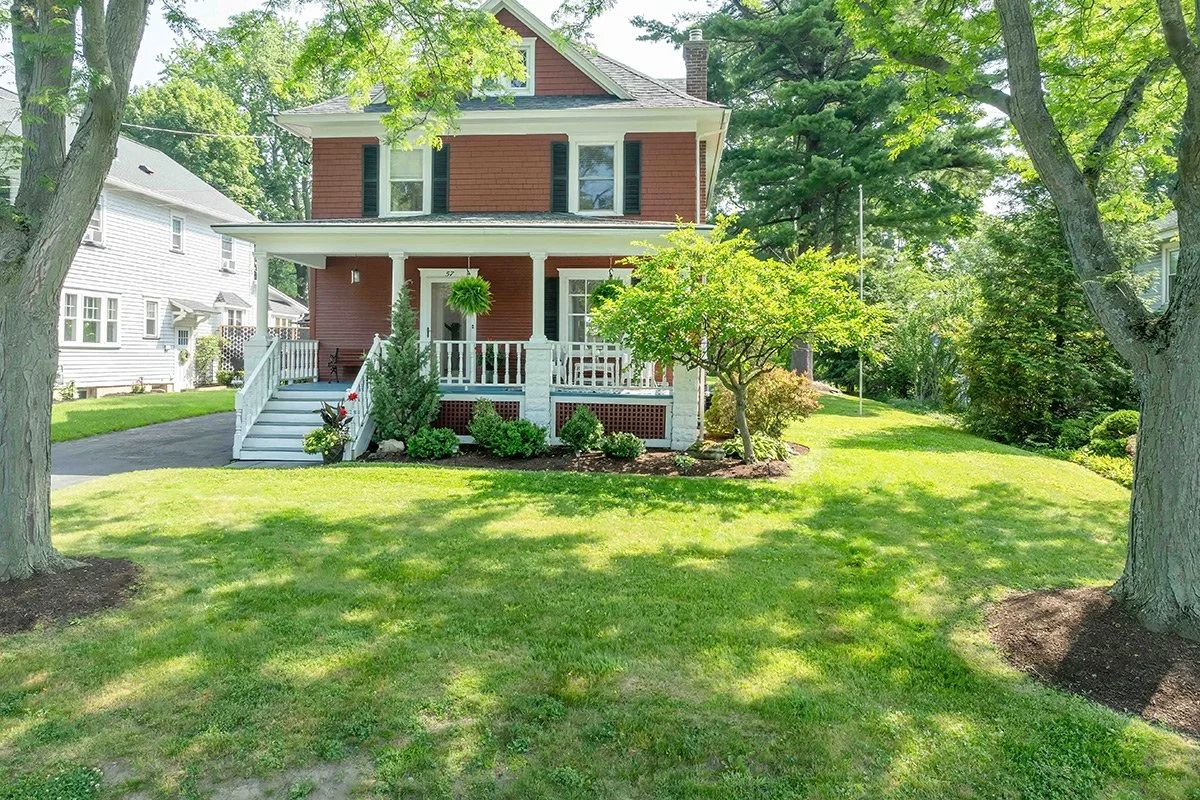 01.-Skaneateles,-57-East-Lake-Road-Exteriors-(14).jpg