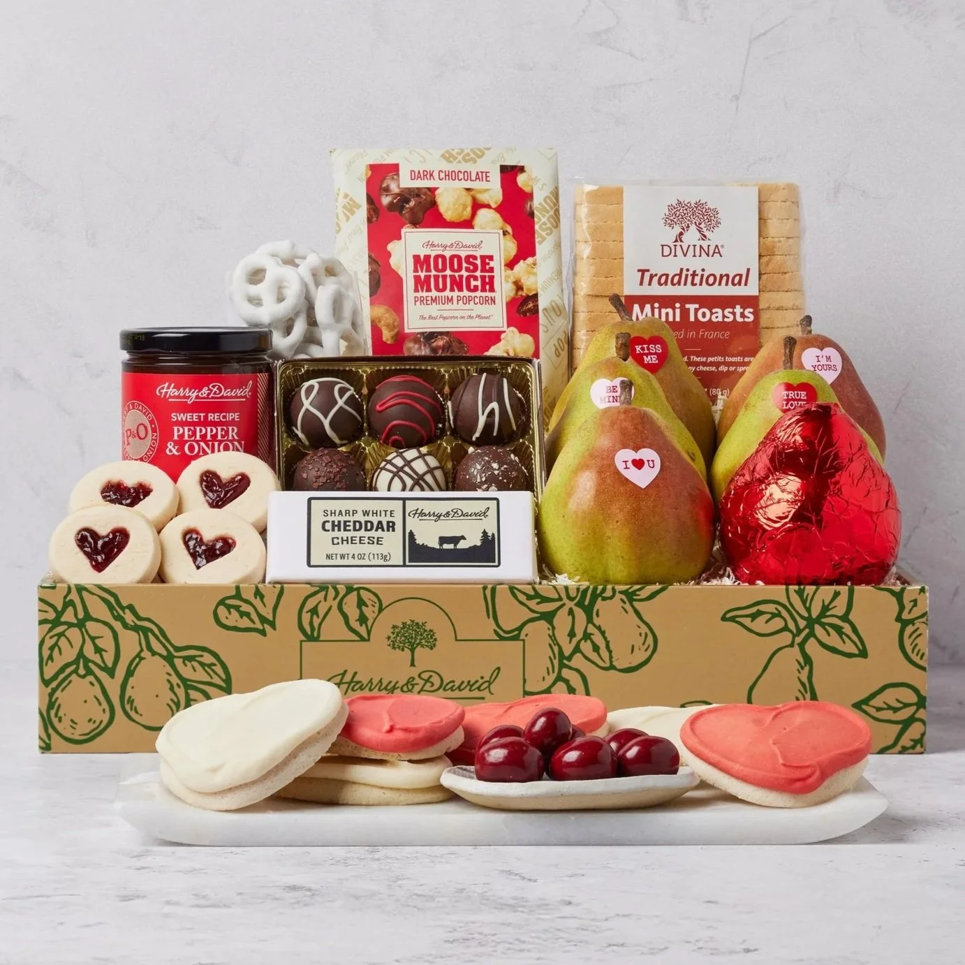 Grand Valentine’s Day Gift Box