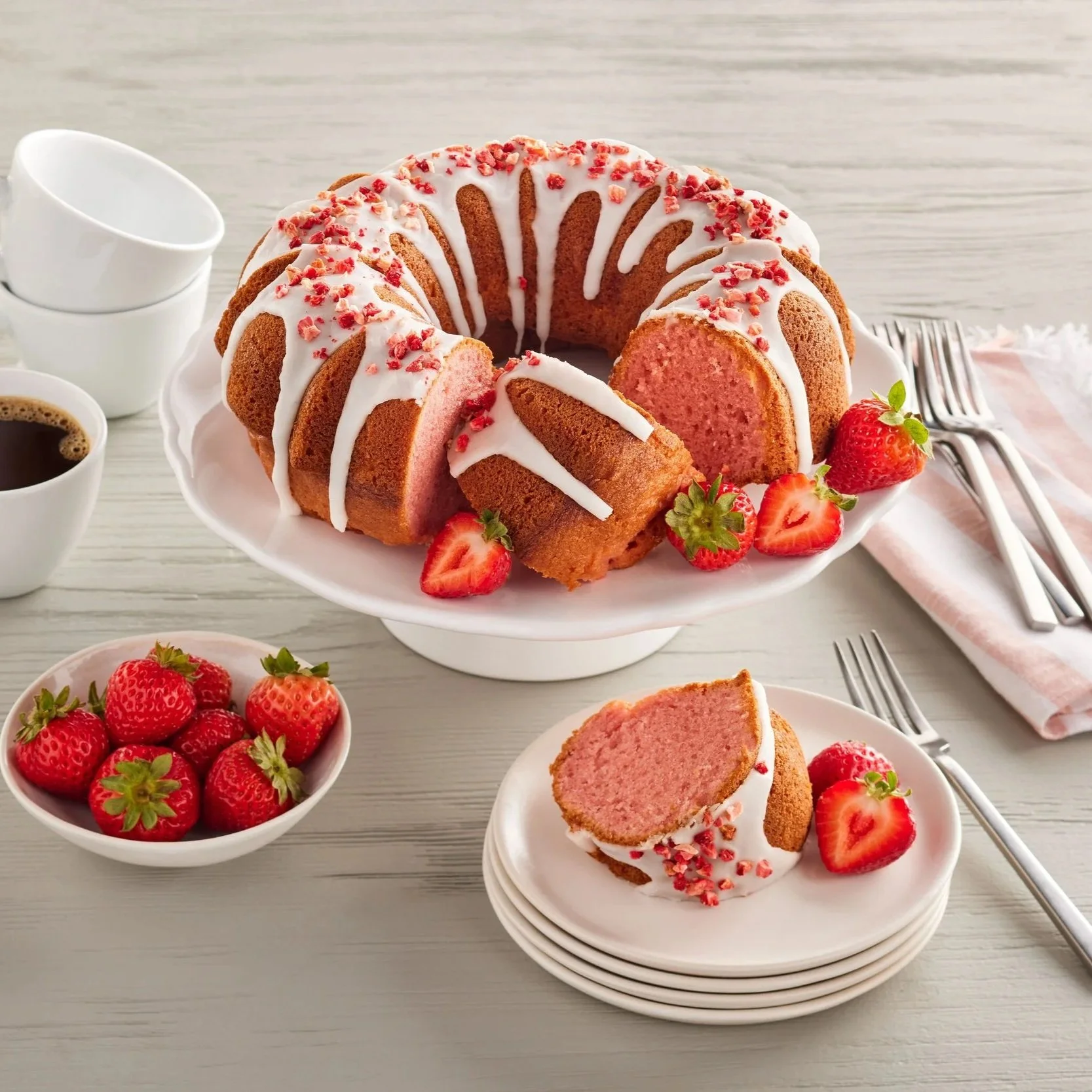 Strawberry Bundt Cake