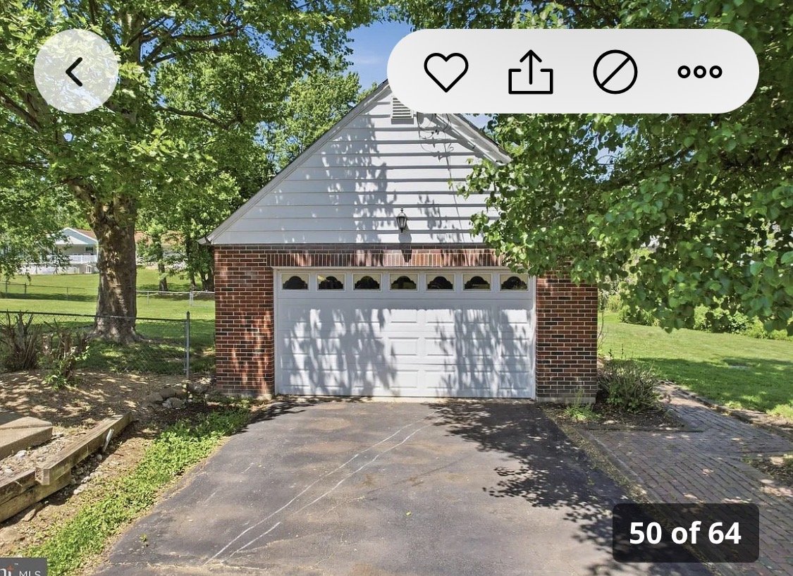 Leonora 2 garage.jpg
