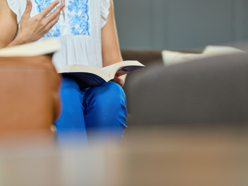 WOMEN'S BOOK CLUB | WEYWARD BY EMILIA HART