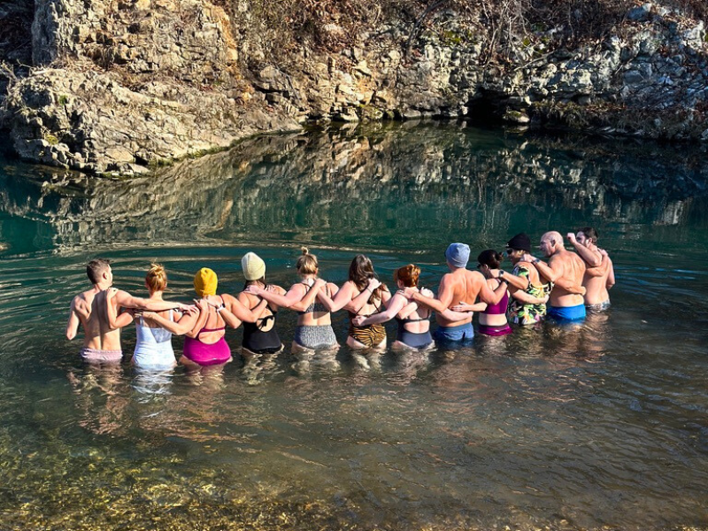 BLUE HOLE COLD PLUNGE & SAUNA