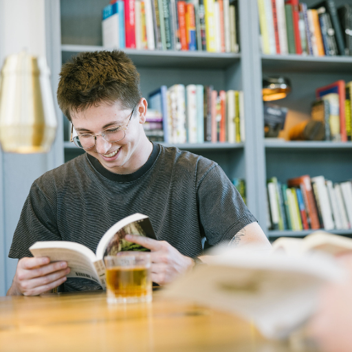 Men's Book Club | A Woman of No Importance by Sonia Purnell 