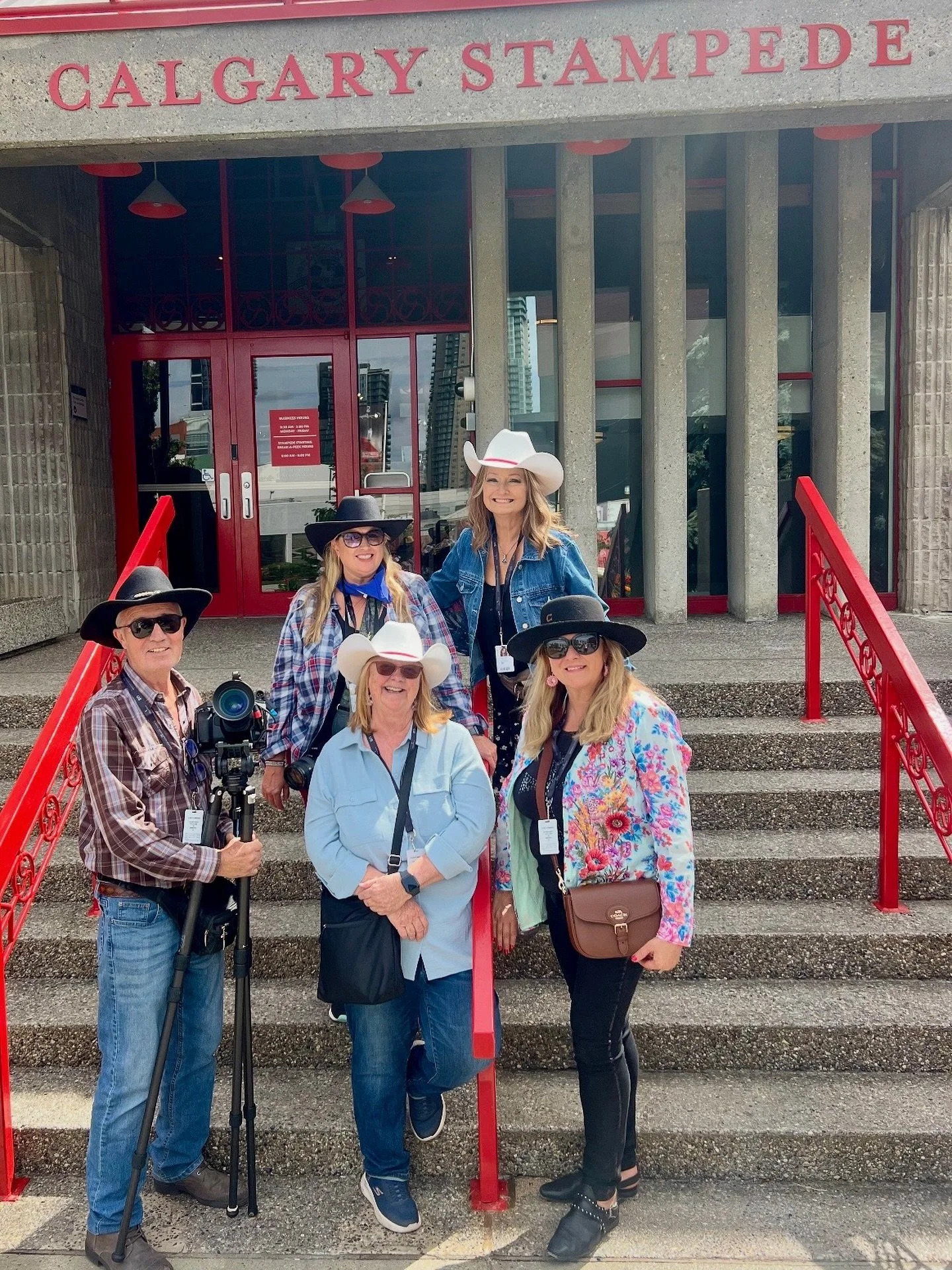 Day 2 of hosting media at the @calgarystampede! 🤠

Great to have @thetraveladdictig, @beabroda, @cutler7628 and @kimstravelogue along for the ride! 🎡

#CalgaryStampede #TravelMedia #ExploreAlberta #NoelleAunePR #WestJet