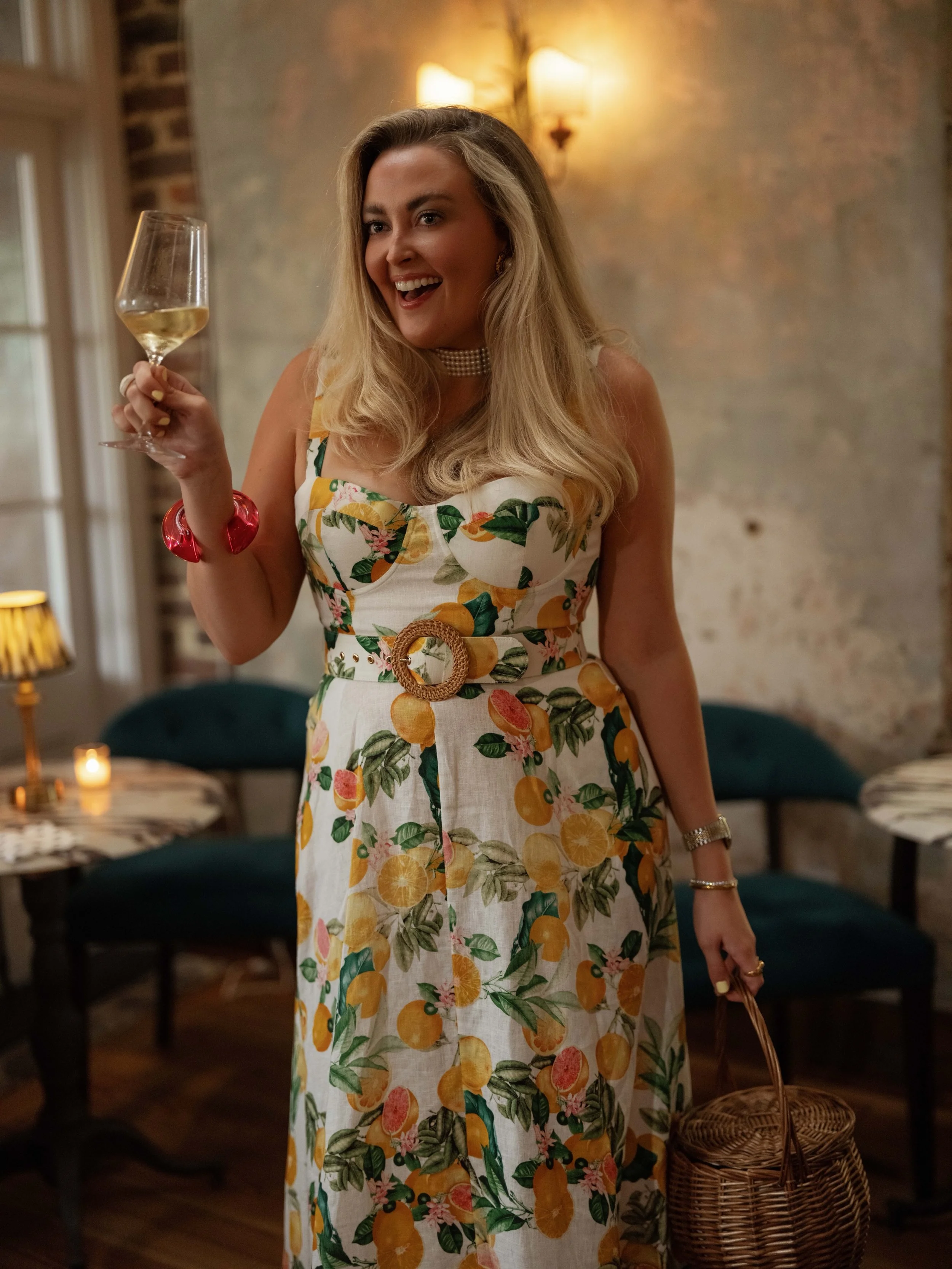 La Dolce Vita!! 🍋❤️&zwj;🔥💫 An exquisite Italian-inspired evening celebrating the @caracaranyc x @overthemoon Capsule Collection. Filled with citrus prints, candlelight, perfect peonies, &amp; dresses that matched the tablecloths. Ciao bella! 🪩

H