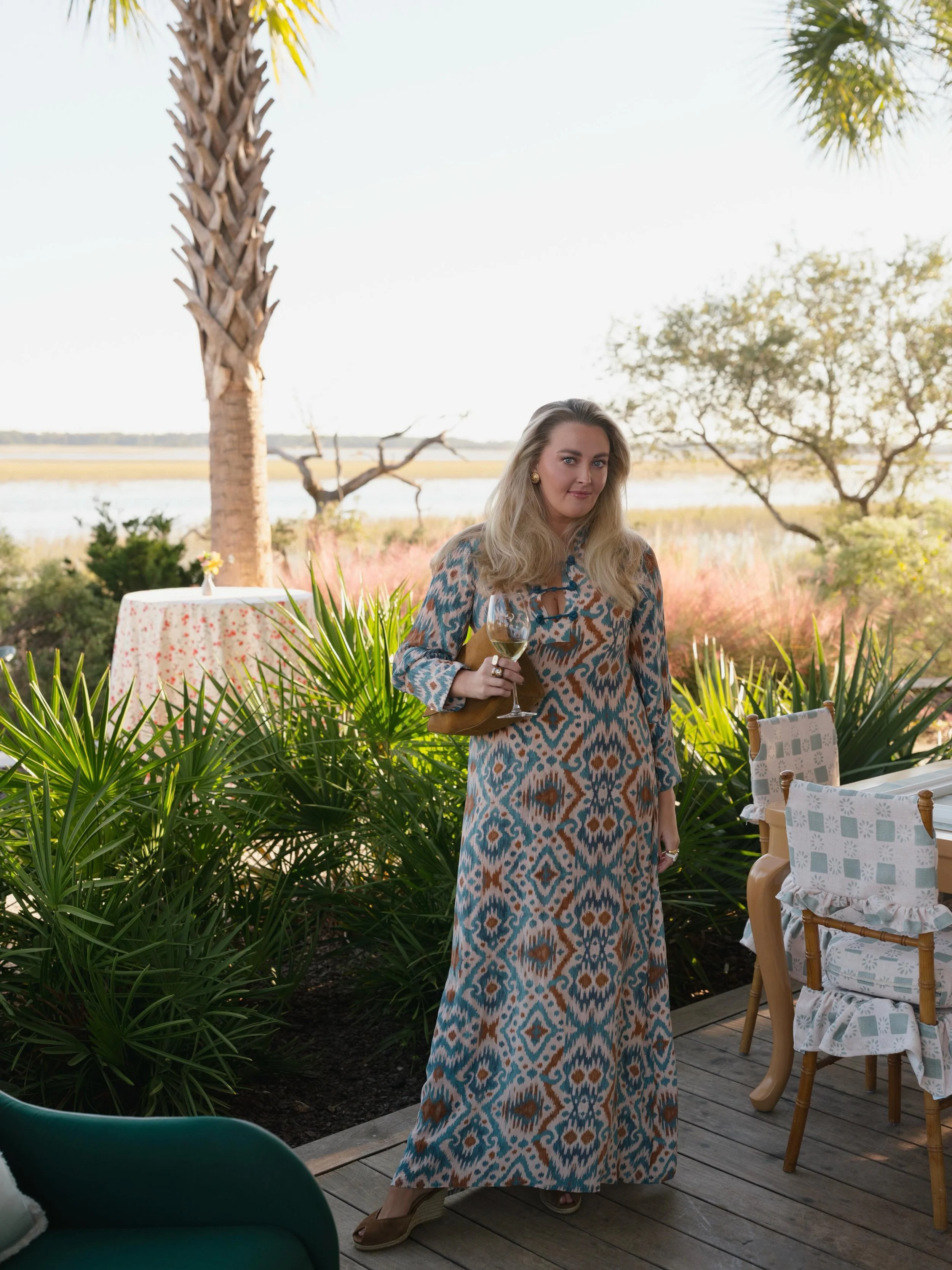 Golden hour &agrave; la Society Social x Nick Mele 🌙 A sunset cocktail party on the marsh with mahjong, music, &amp; lots of laughs. Chicest humans! Shop their stunning collaboration, online now. 

📸: @cameronwilder