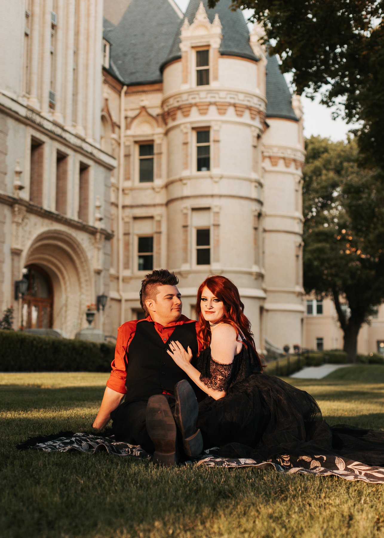Spokane County courthouse engagement photography. Eastern Washington engagement photographer.