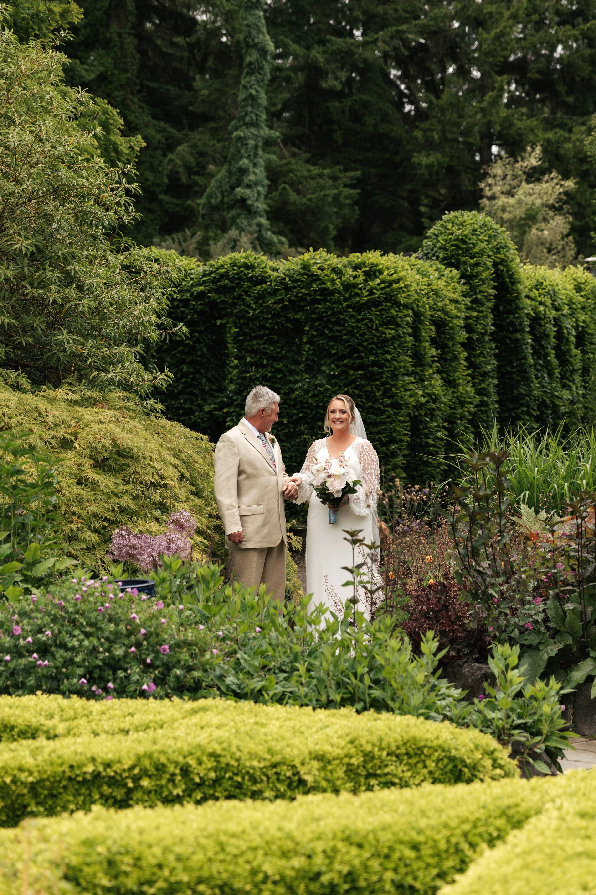 Heronswood Garden Kingston Washington wedding