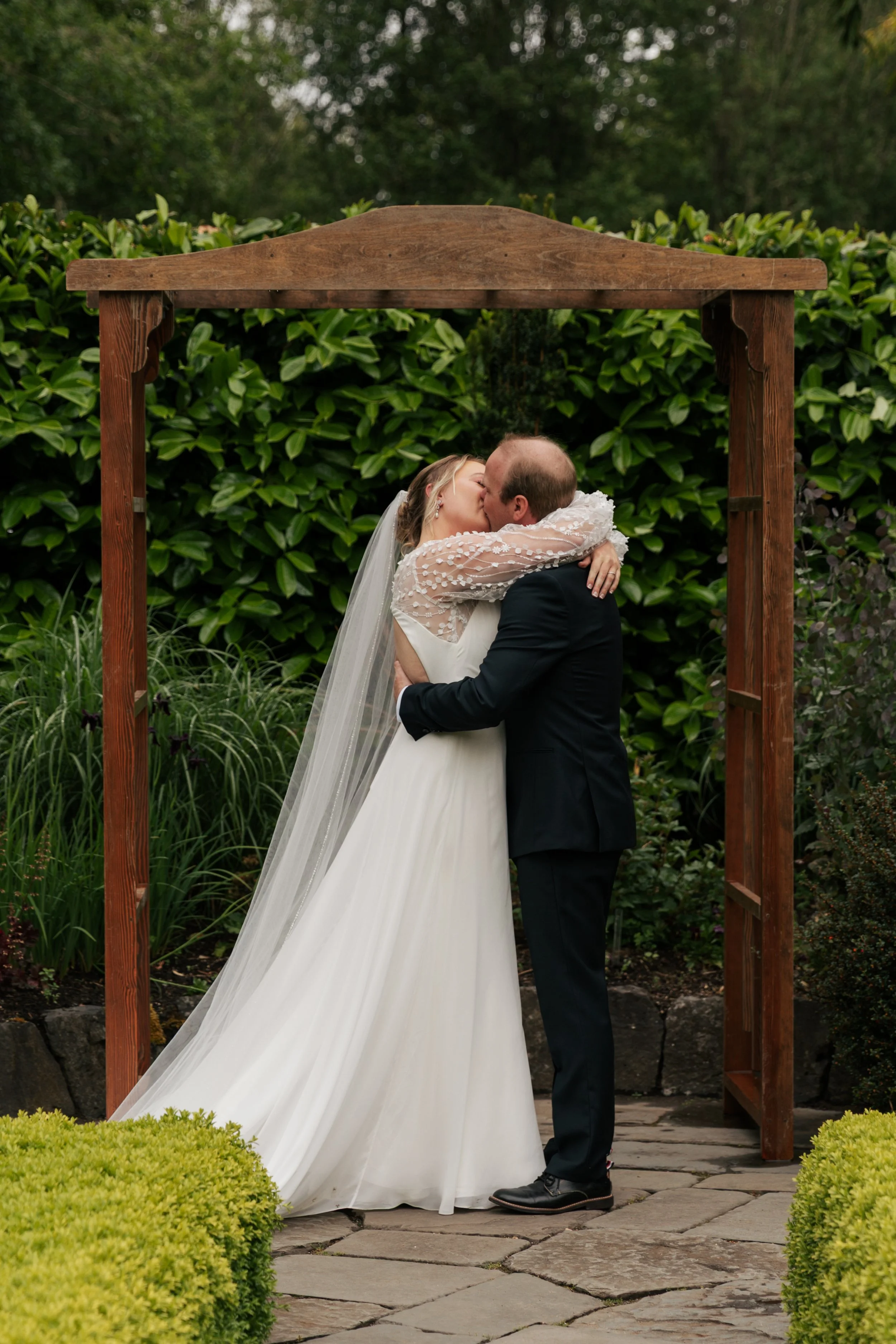 Heronswood Garden Kingston Washington wedding