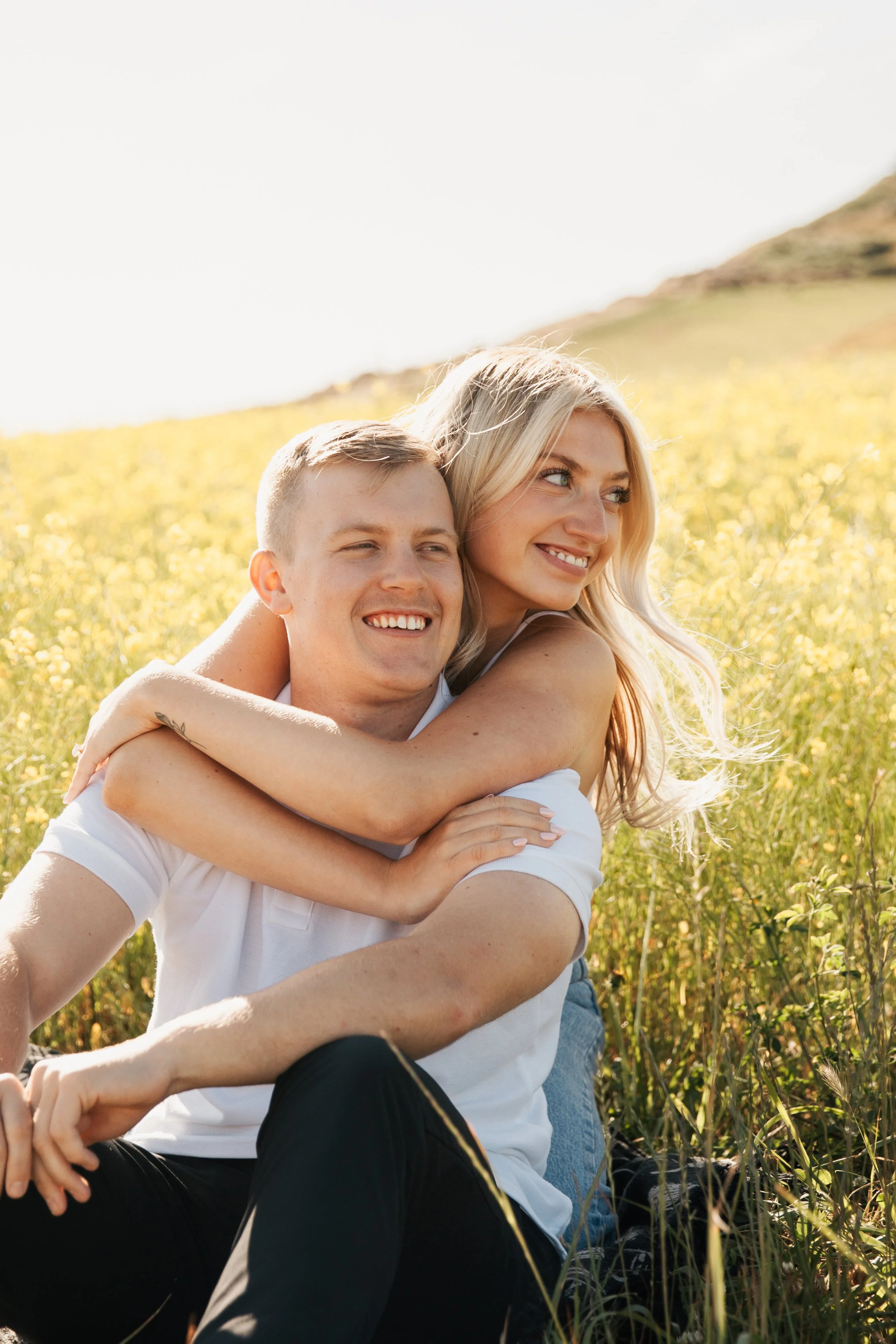 Washington state engagement photographer. Pratt Reserve on Ebey's Landing