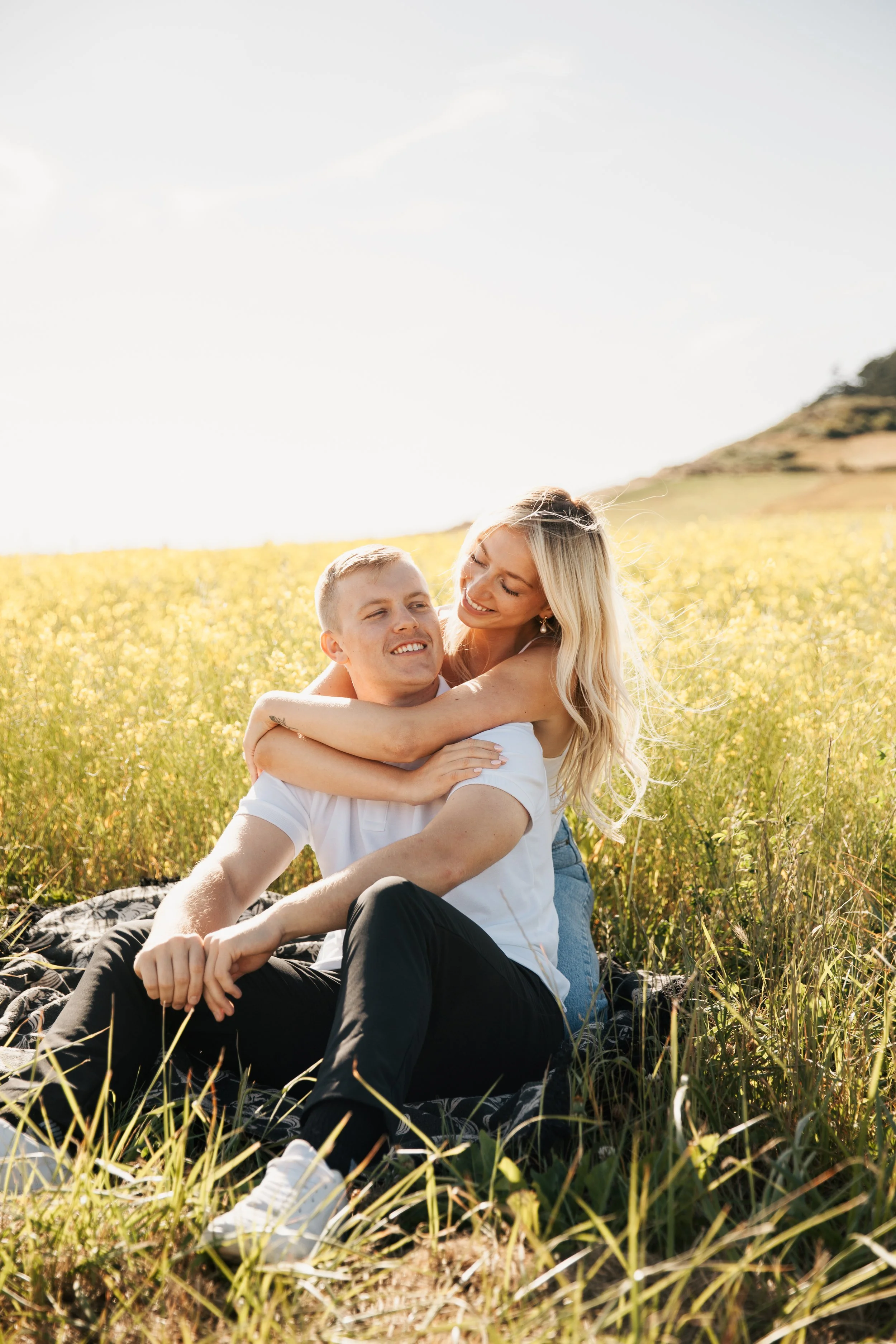 Pratt Reserve on Ebey's Landing engagement photoshoot
