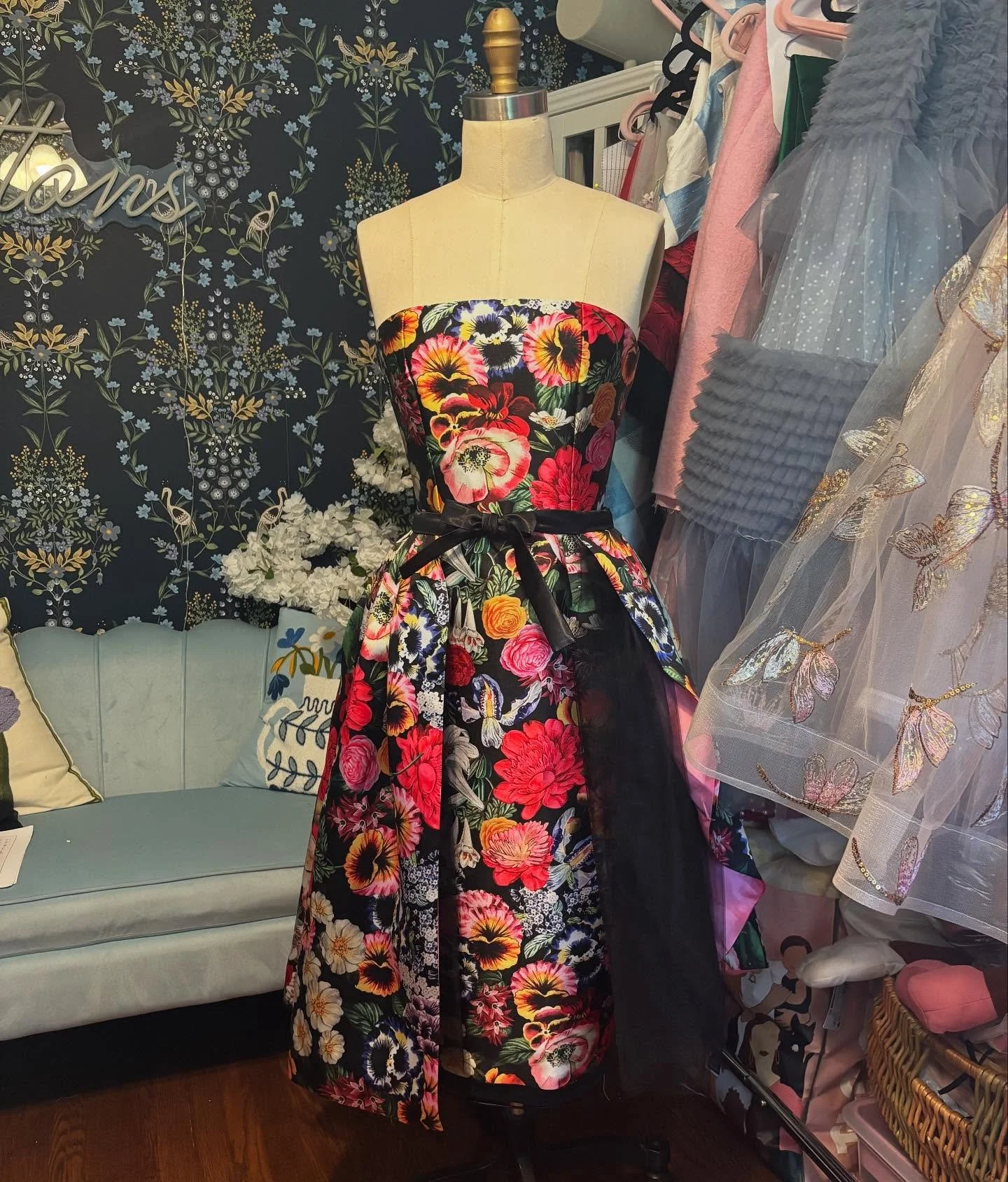 Coming soon to a fashion show near you! 
#susiebuttons #vintagestyle #vintagefashion