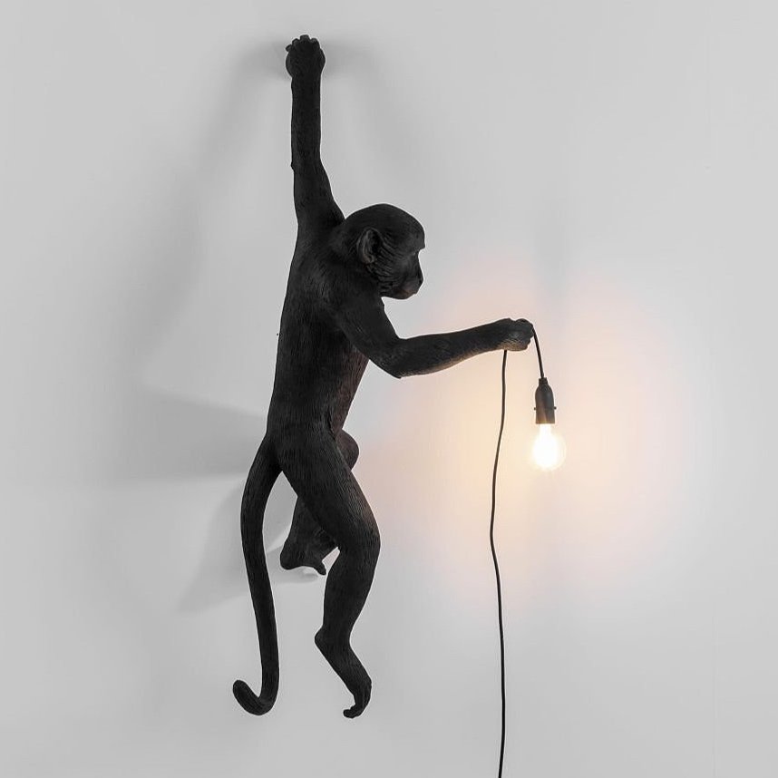 seletti+monkey+lamp+hanging+left+hand+in+black+d.jpg