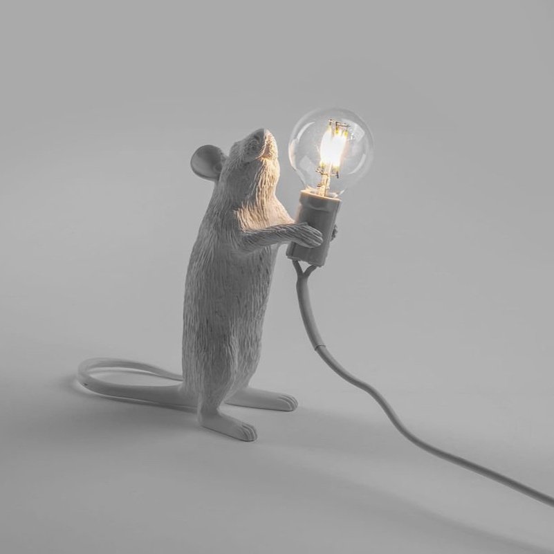 Seletti+mouse+lamp+standing+e.jpg