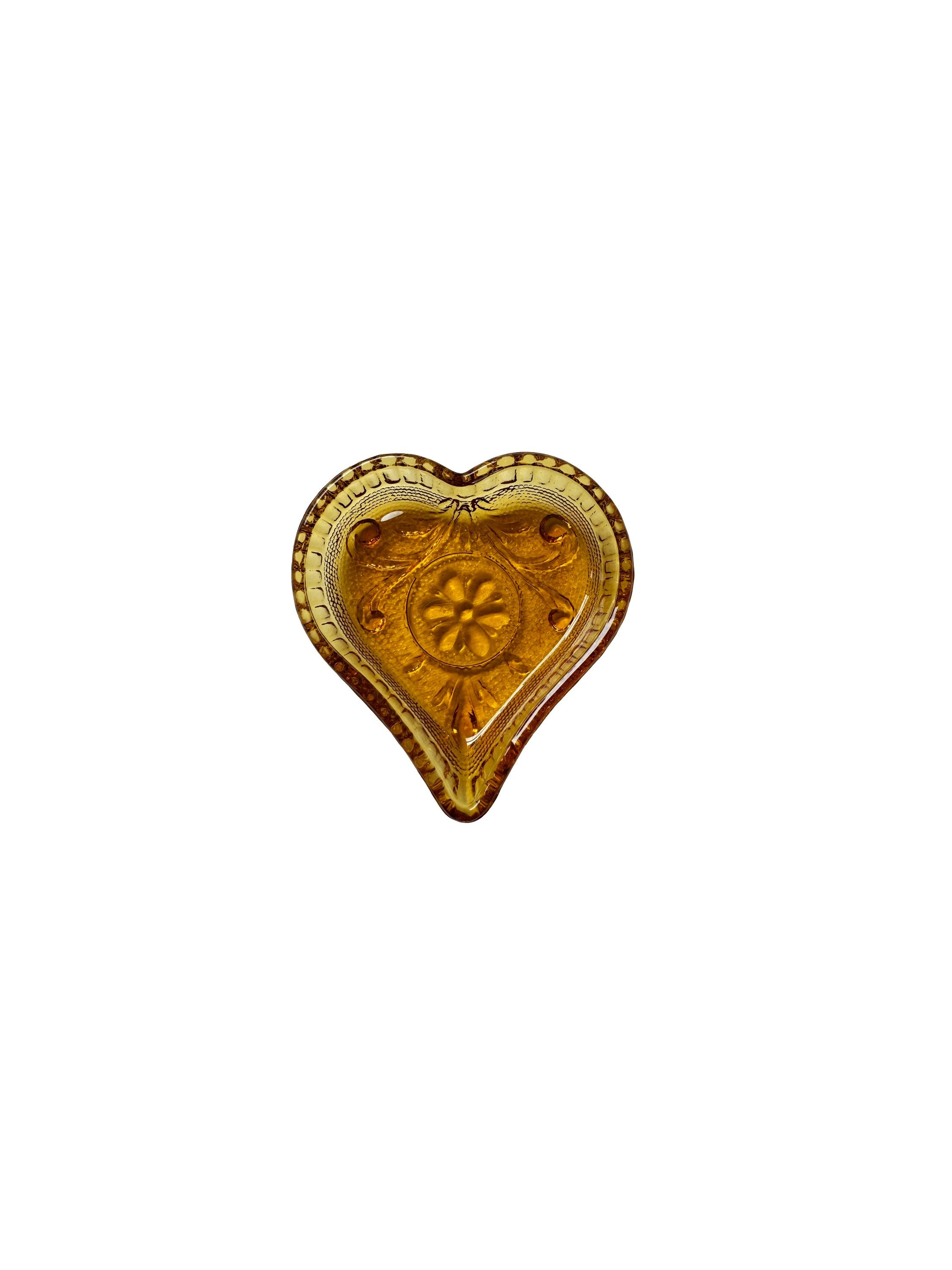 Amber+glass+heart+dish+2.jpg