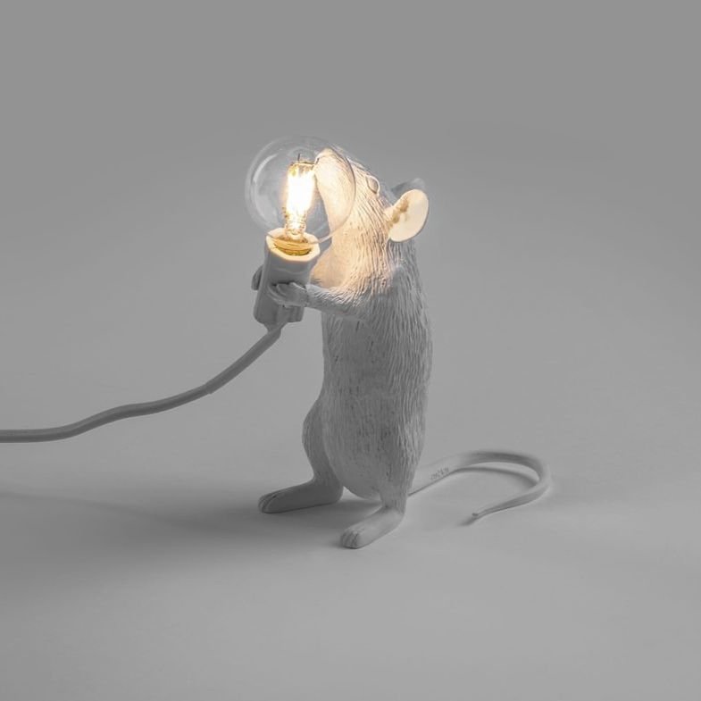 Seletti+mouse+lamp+standing+a.jpg