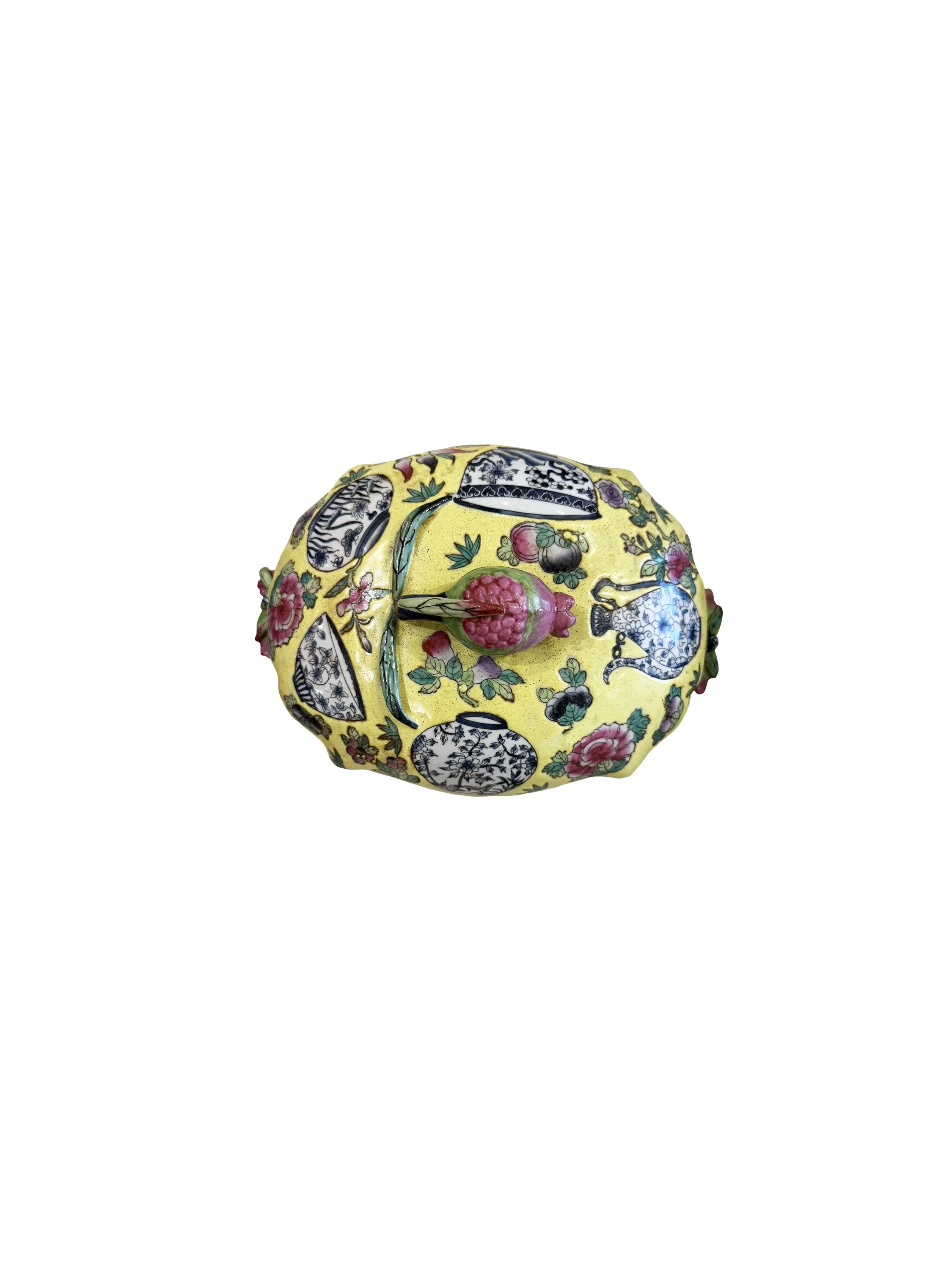 Pomegrantate Tureen 4.jpg