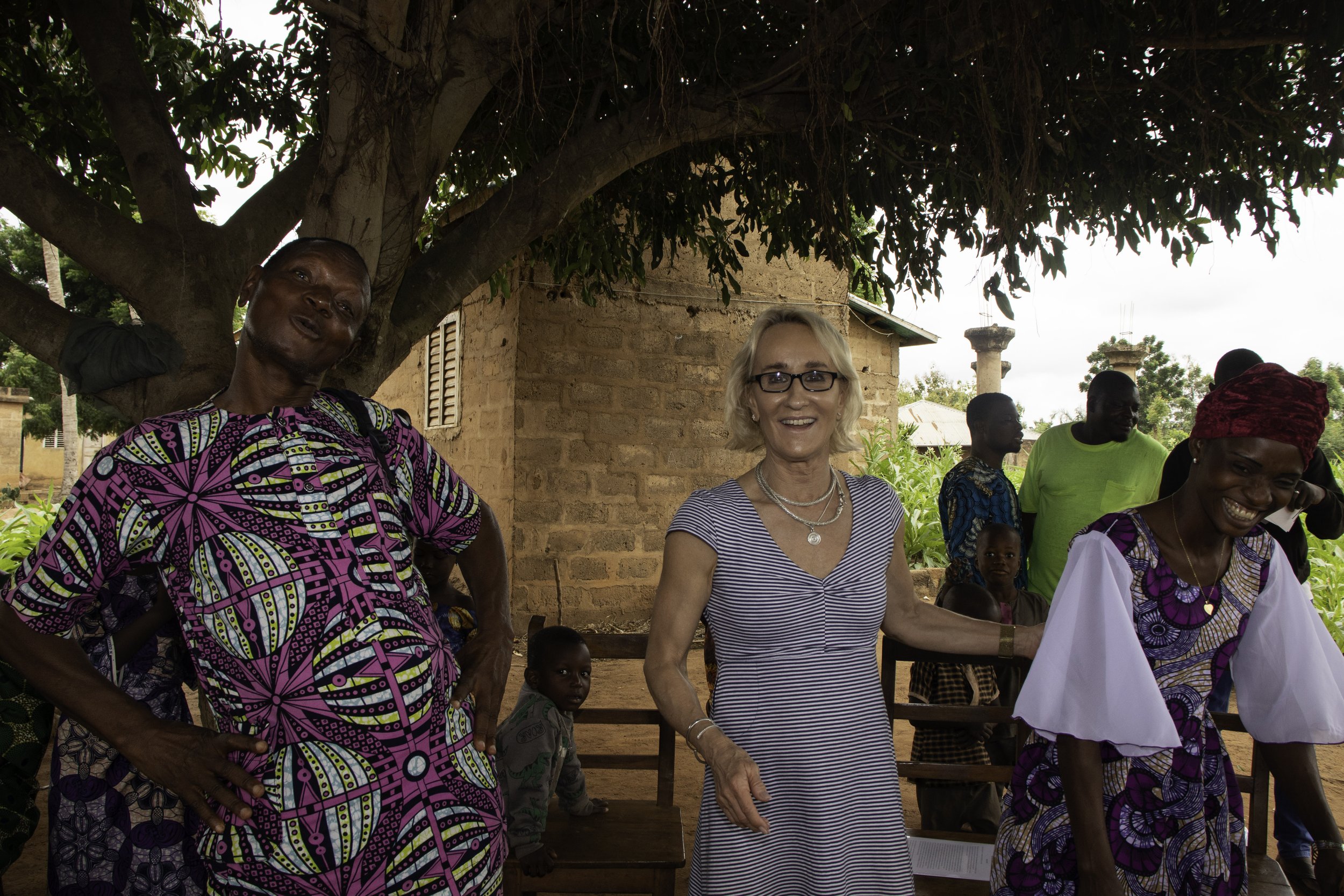 Kantos is poking fun at how one of the group leaders was posing in the last photo, August 2025. 