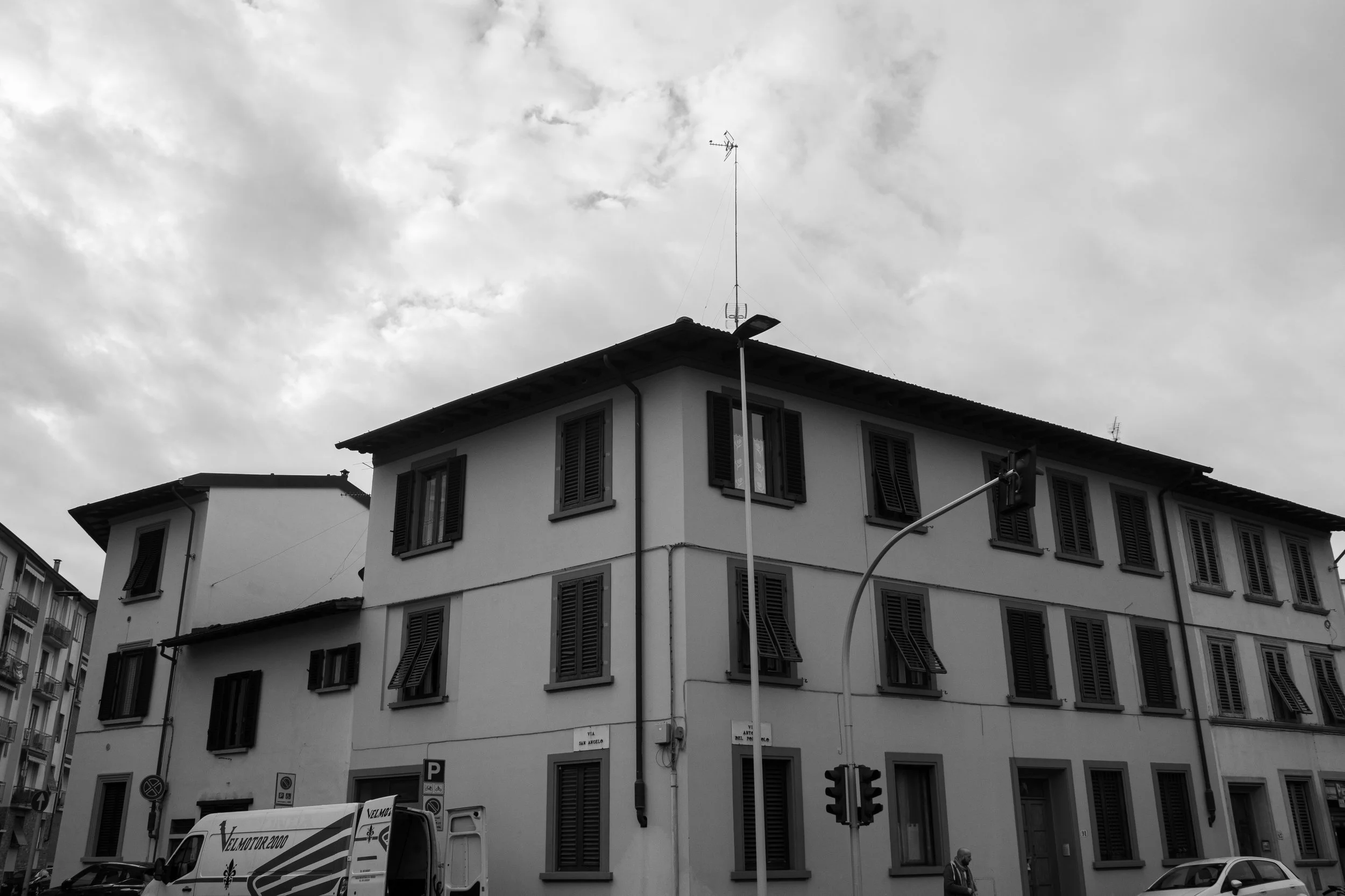 In this project, I took the opportunity to play with the concept of repetition with a center focal point. Florence 2024.  