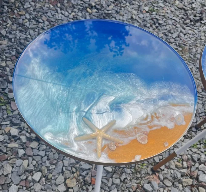 Epoxy Epoxy Table-Close Up