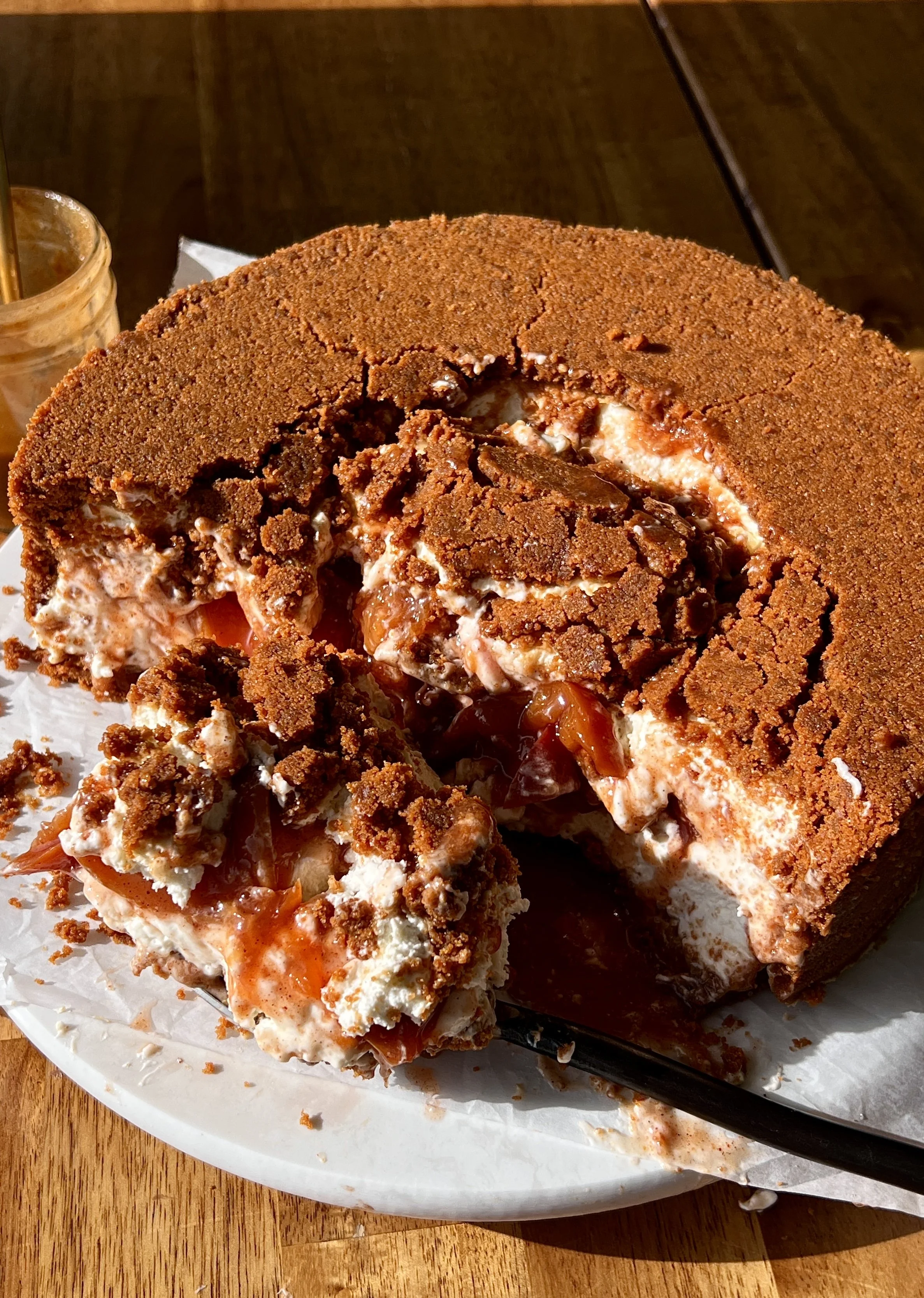 Fully Crusted Upside-Down Peach Cobbler Cheesecake (No-Bake)