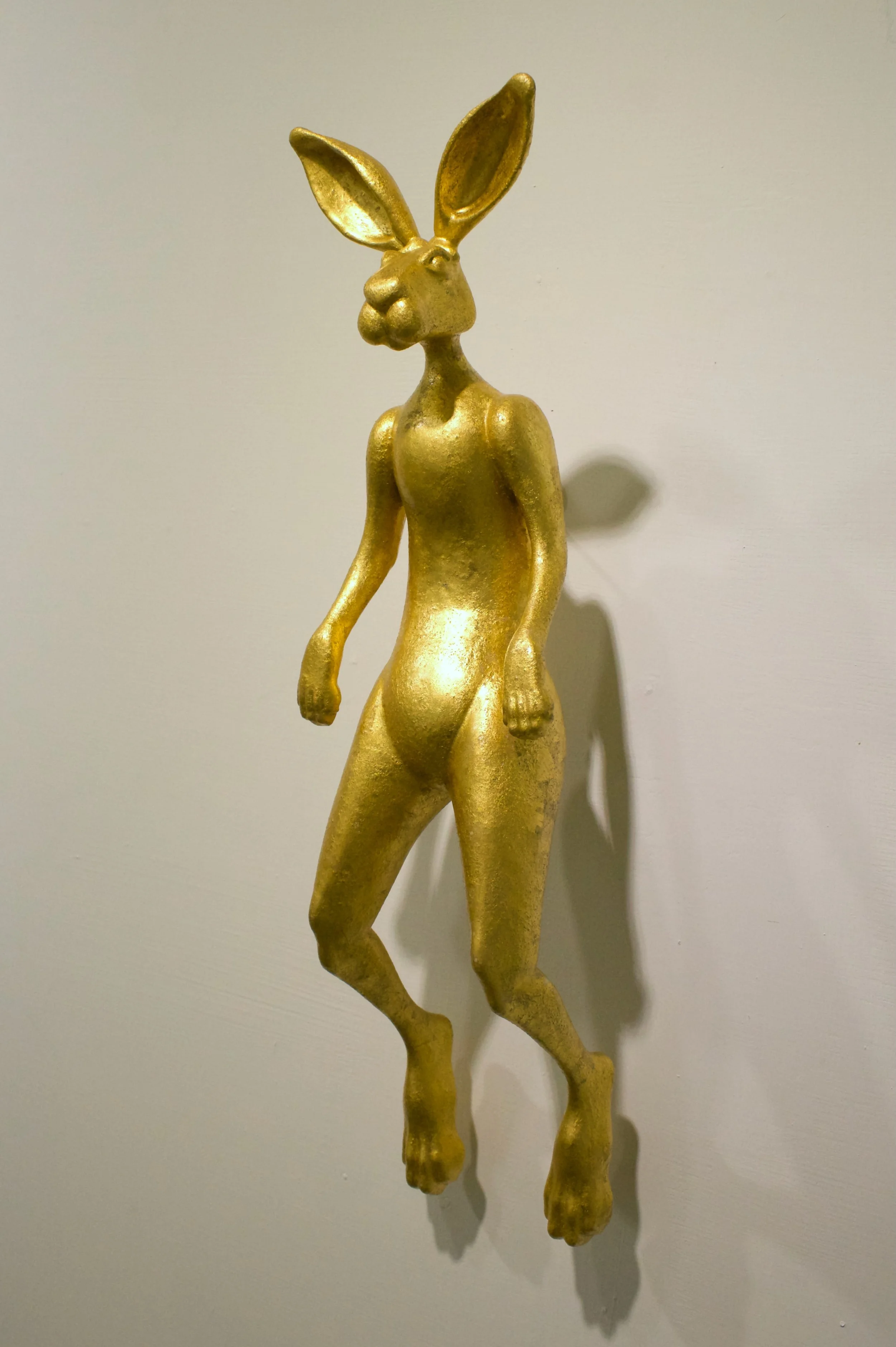 Golden 	
Mixed media	
51 x 13 x 13 cm | 2023