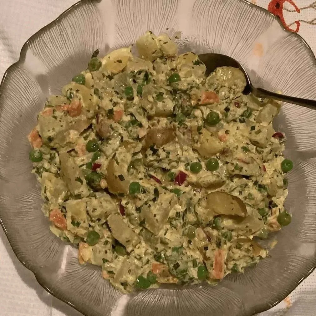 Kartoffelsalat mit Kohlrabi und “Curcuma Sour Cream”-Vegan