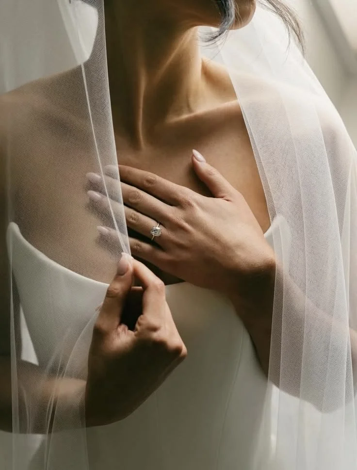 HOW DARK SHOULD YOUR BRIDAL SPRAY TAN BE?