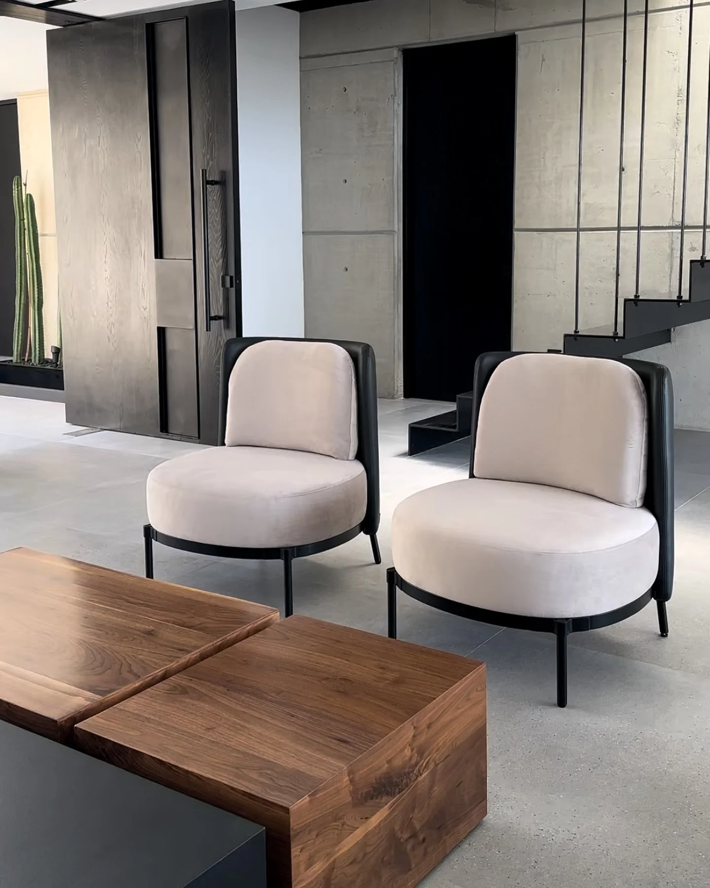 Bristol Lounge Chair: sleek metal base, customizable contrasting fabrics. Elevate your comfort and style. &mdash; 

#Design #Interiors #Custommade #Furniture #InspoHome #AccentChair #Contemporary