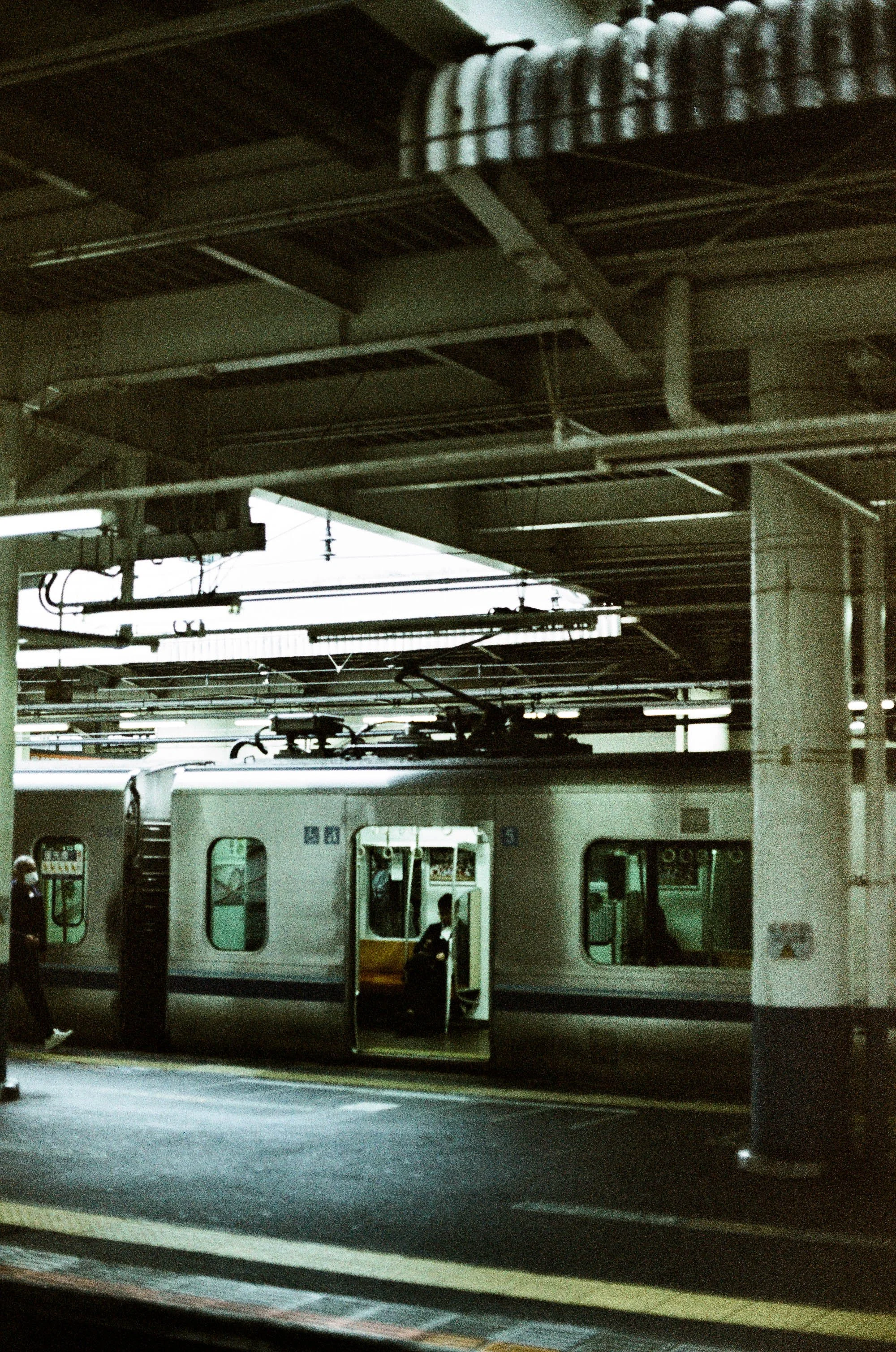lomography_100-400_c_41_10209_111475_251964_002519640015.jpg