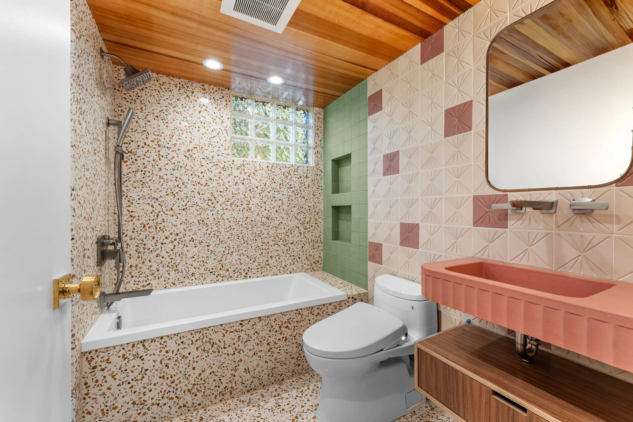 32-web-or-mls-PS 7502_Range_Rd_7M409460_24-04-26_07_58.jpg