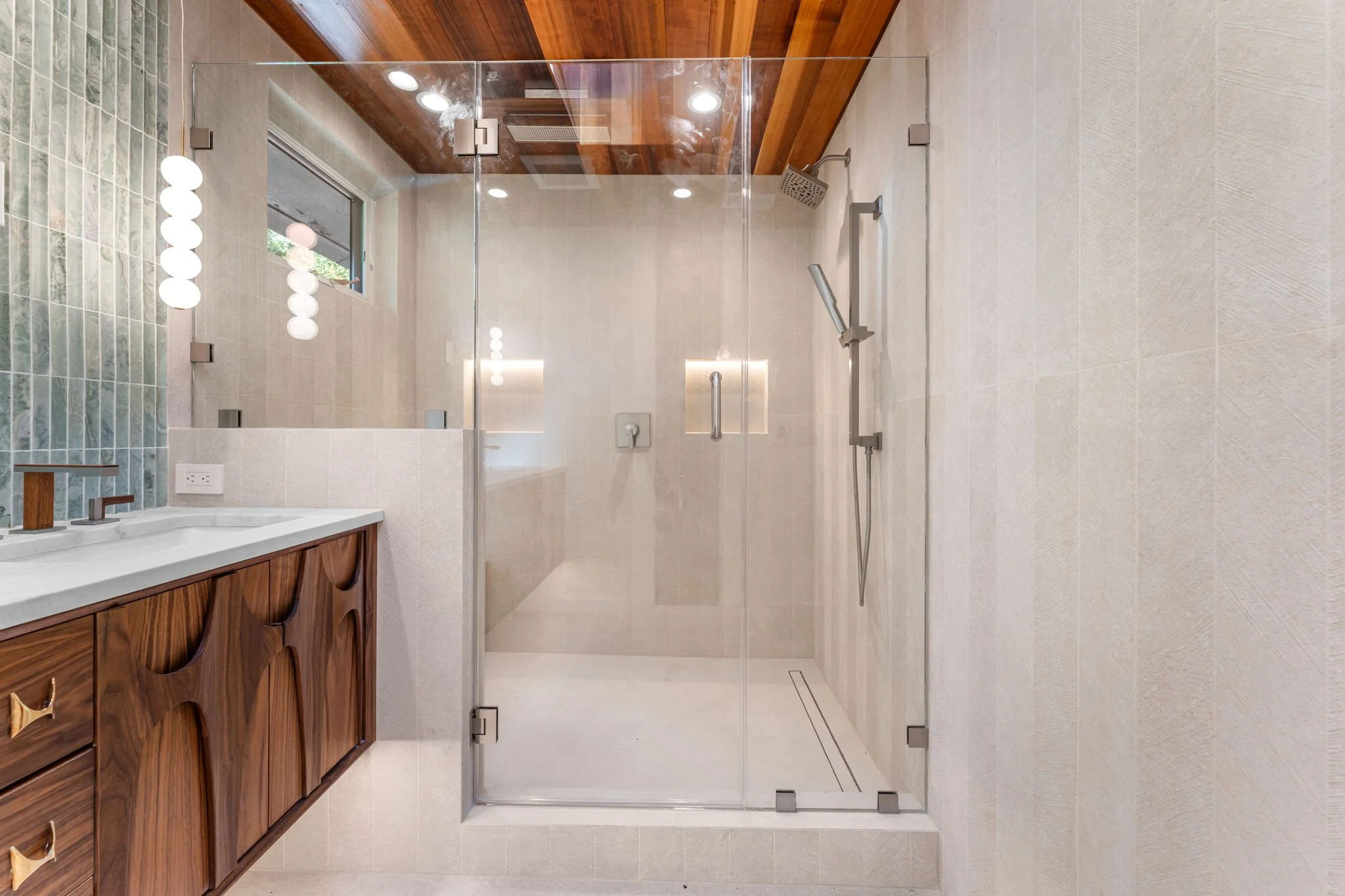 17-web-or-mls-7M409420.jpg