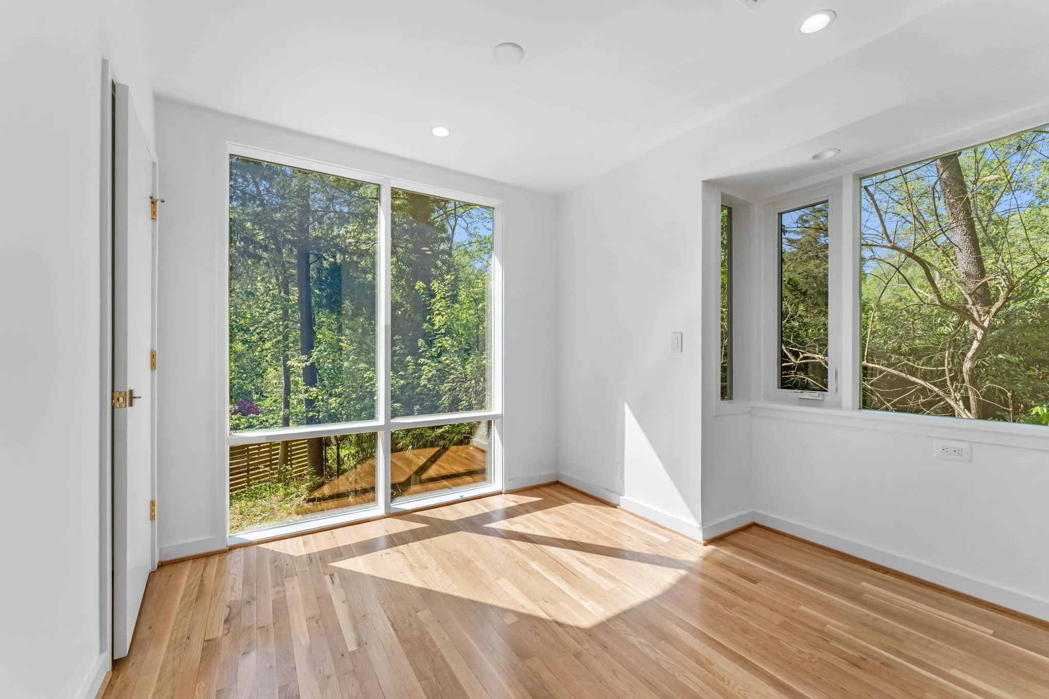 15-web-or-mls-7M409400.jpg