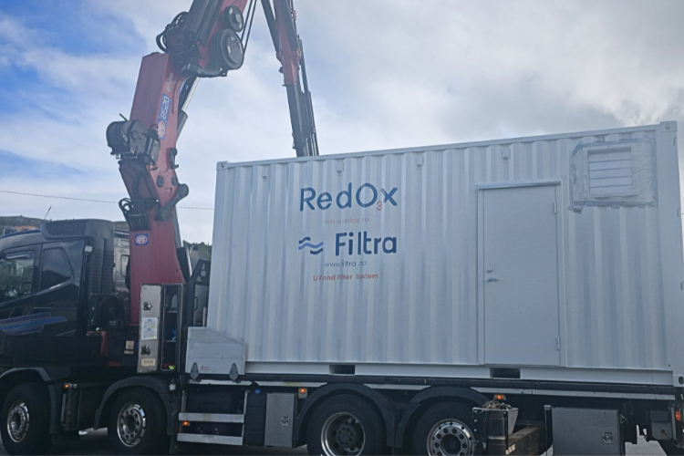 Containerbasert systemløsning med UV- og filtrering for akvakultur 