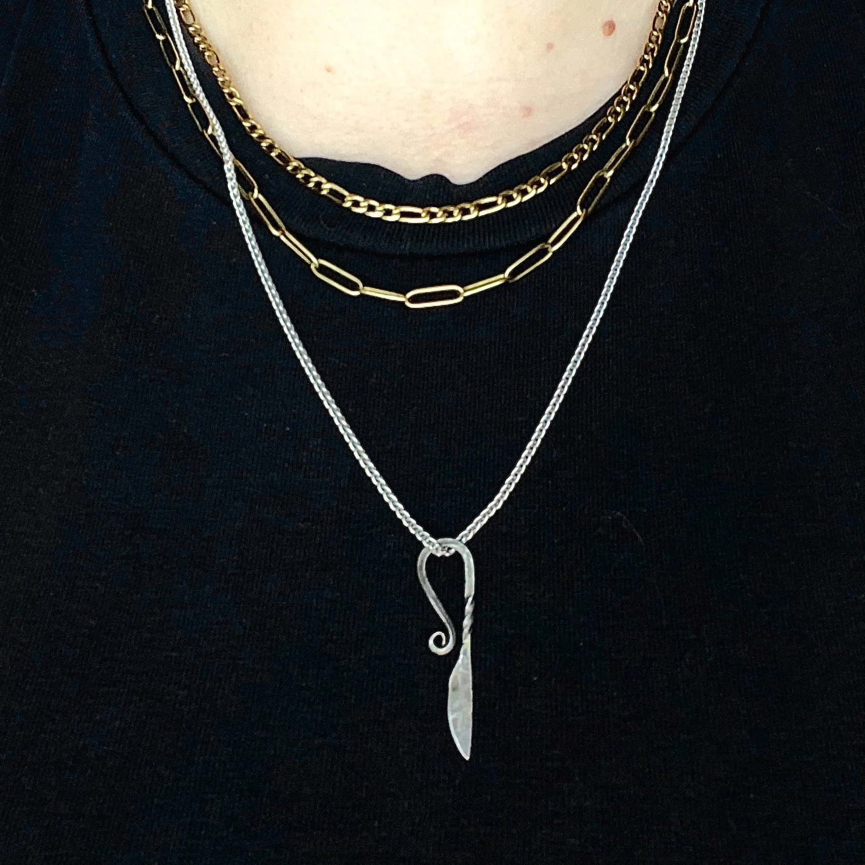 fairy knife on chain.jpg