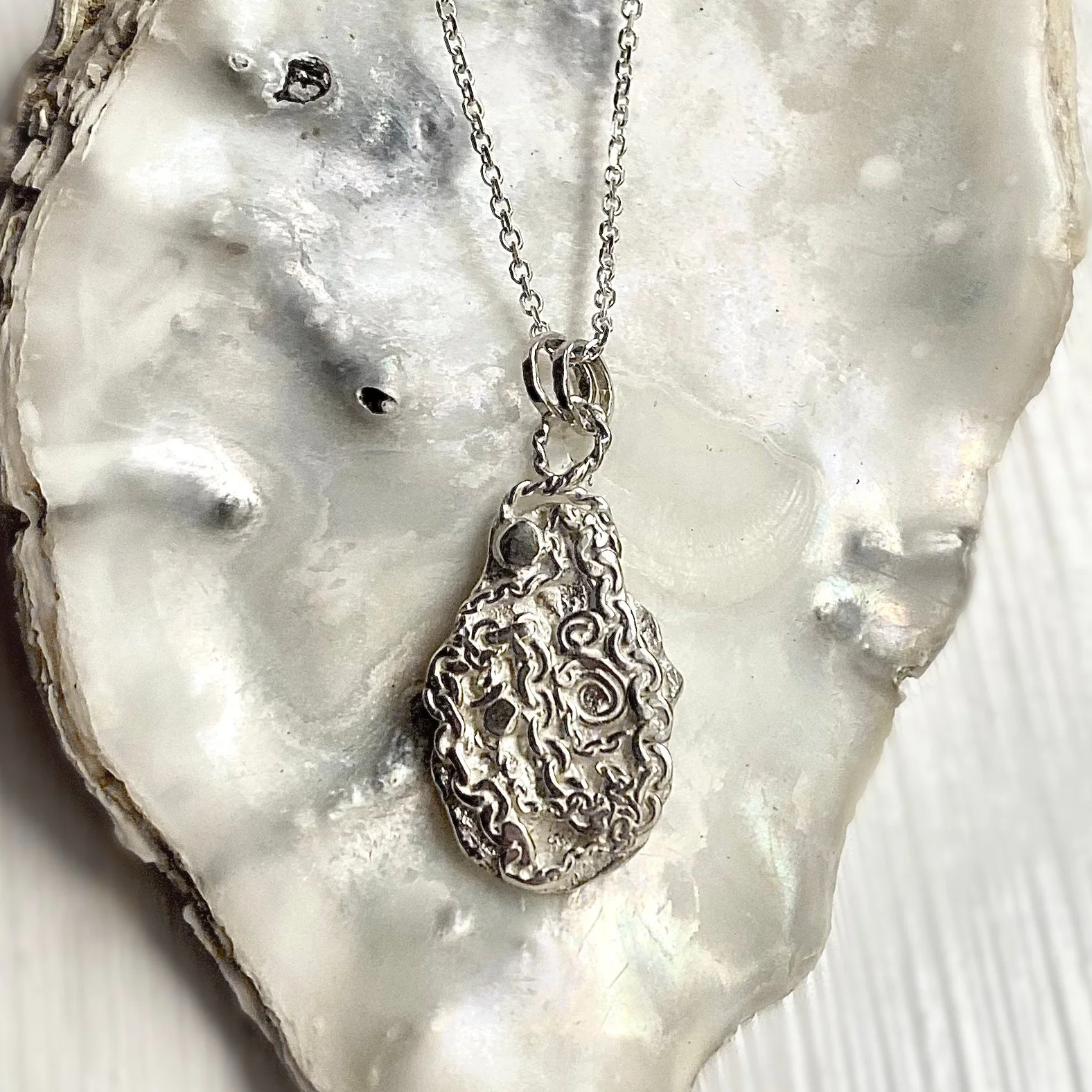 Oval Silver Chain Beachcomber Pendant 2 crop.jpg