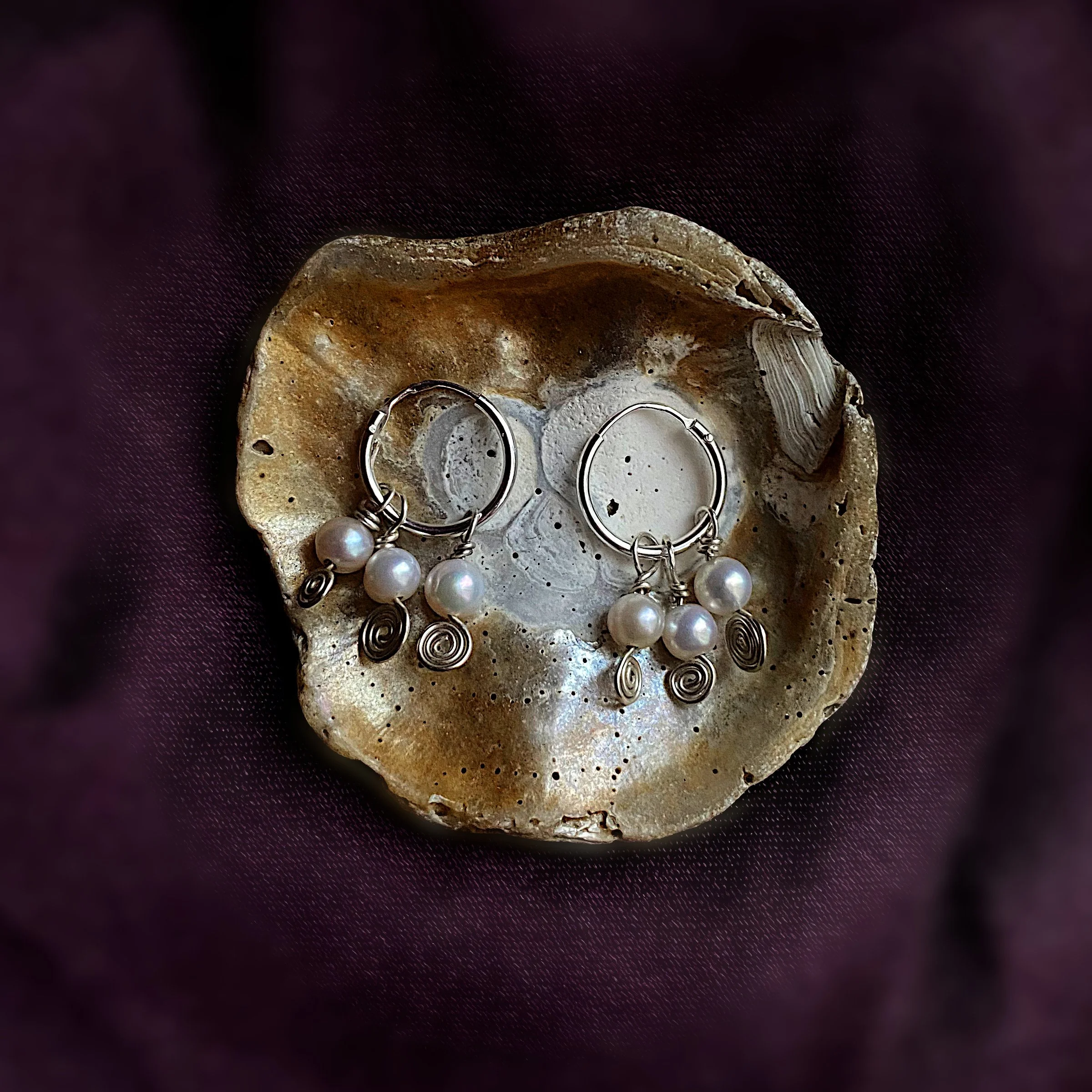 small tripl pearl sprial sleepers.jpg