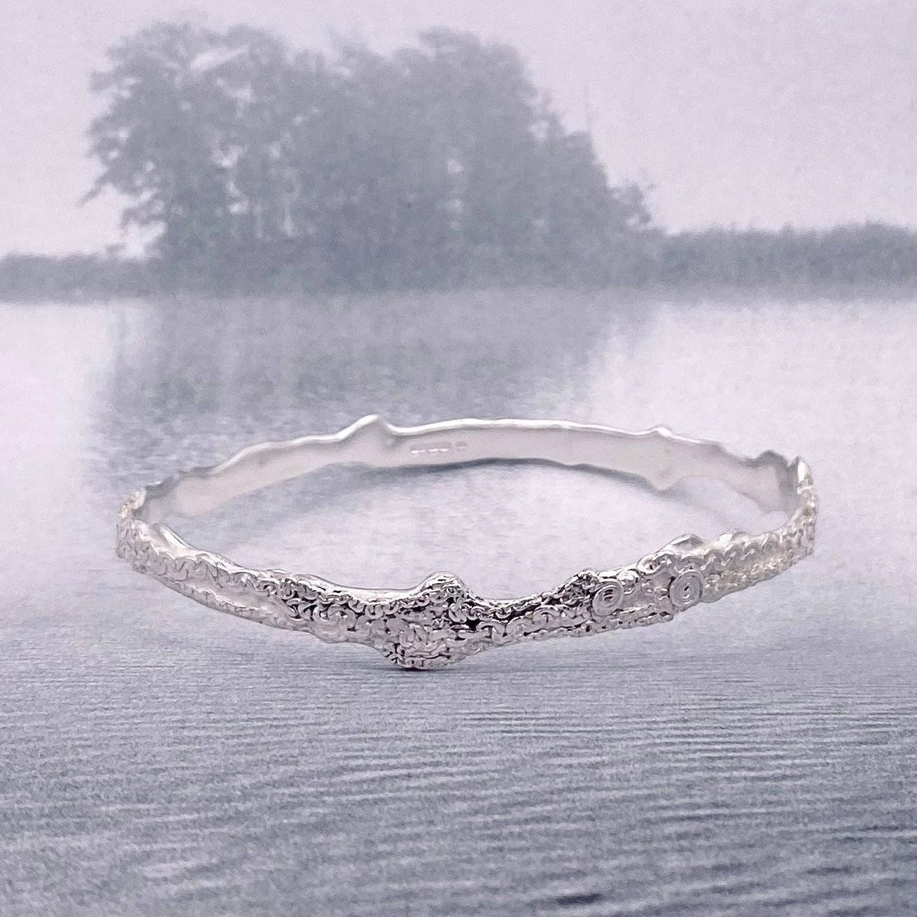 Silver Molten Oval Chain Bangle front.jpg