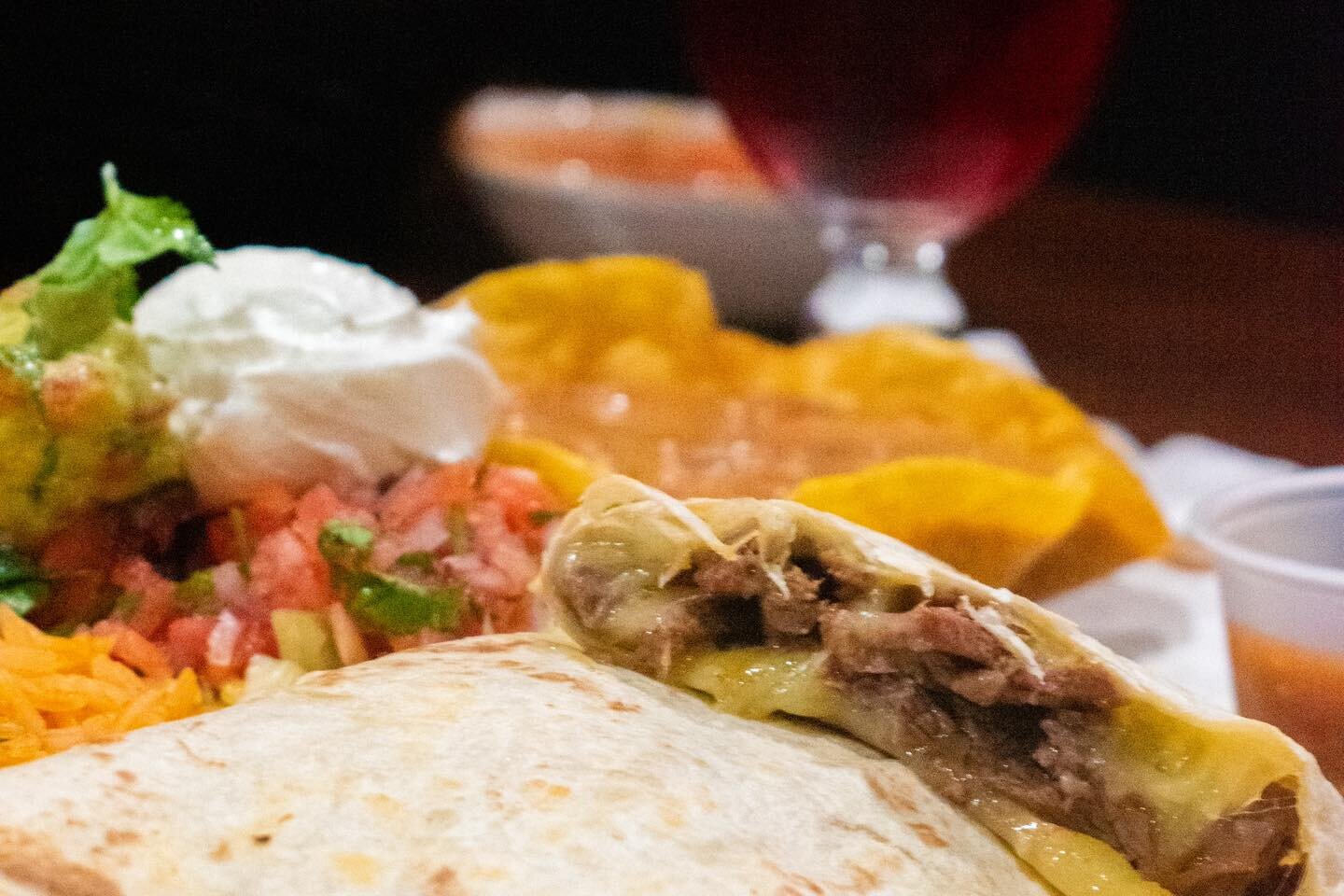 Treat your cravings with our delicious steak quesadilla 🔥🇲🇽
.
.
.
#bostonfoodies #southshorema #MexicanEats #AuthenticMexican #stoughtonma #MassachusettsEats