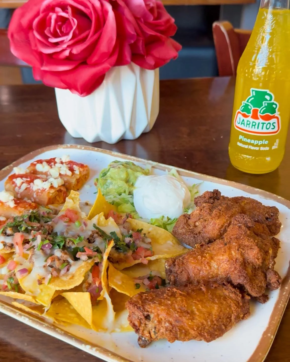 Grab a little bit of everything! ๐ฒ๐ฝ๐ฅ Our appetizer sampler is packed with flavor—perfect for sharing!
.
.
.
#bostonfoodies #southshorema #MexicanEats #AuthenticMexican #stoughtonma #MassachusettsEats #appetizers #appetizersideas #appetizers