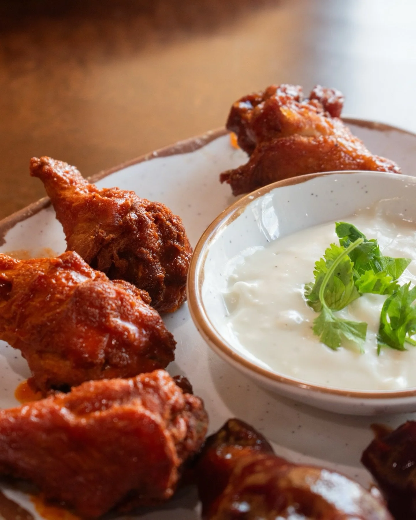 🏈🪽Wings, cold margs, and the Pats on a Monday night! 
If you&rsquo;re watching the game, we&rsquo;ve got you covered. Come hang at the bar or grab some to-go
.
.
.
#bostonfoodies #bostonwings #mexicanrestaurant #wings #stoughtonma #massachusettseat