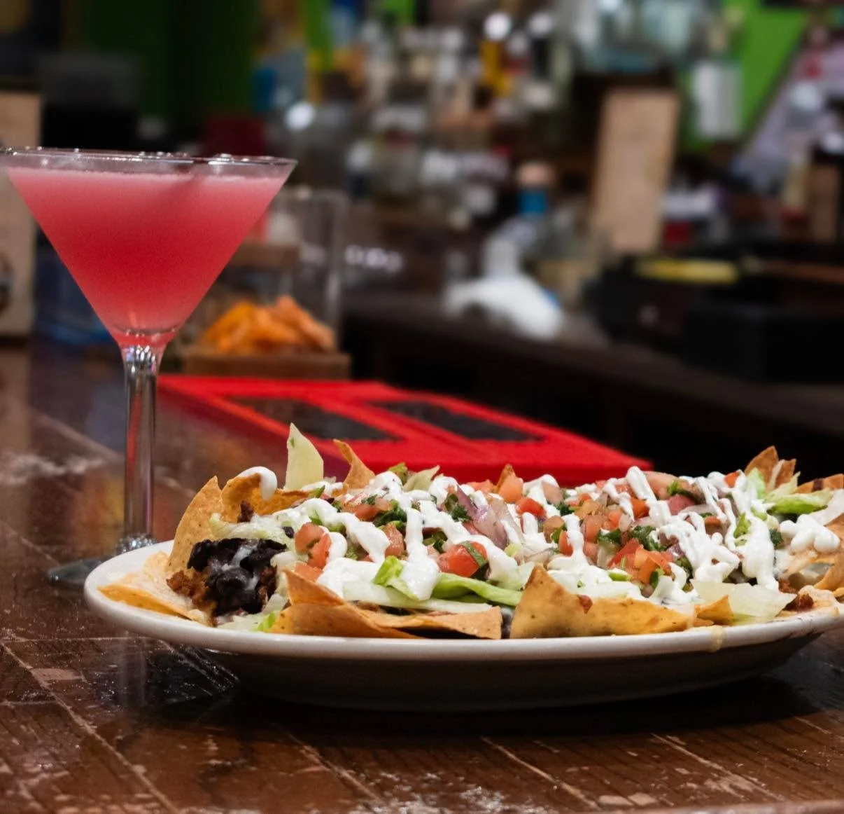 Every good meal starts with nachos!💯
.
.
.
#bostonfoodies #southshorema #MexicanEats #AuthenticMexican #stoughtonma #MassachusettsEats