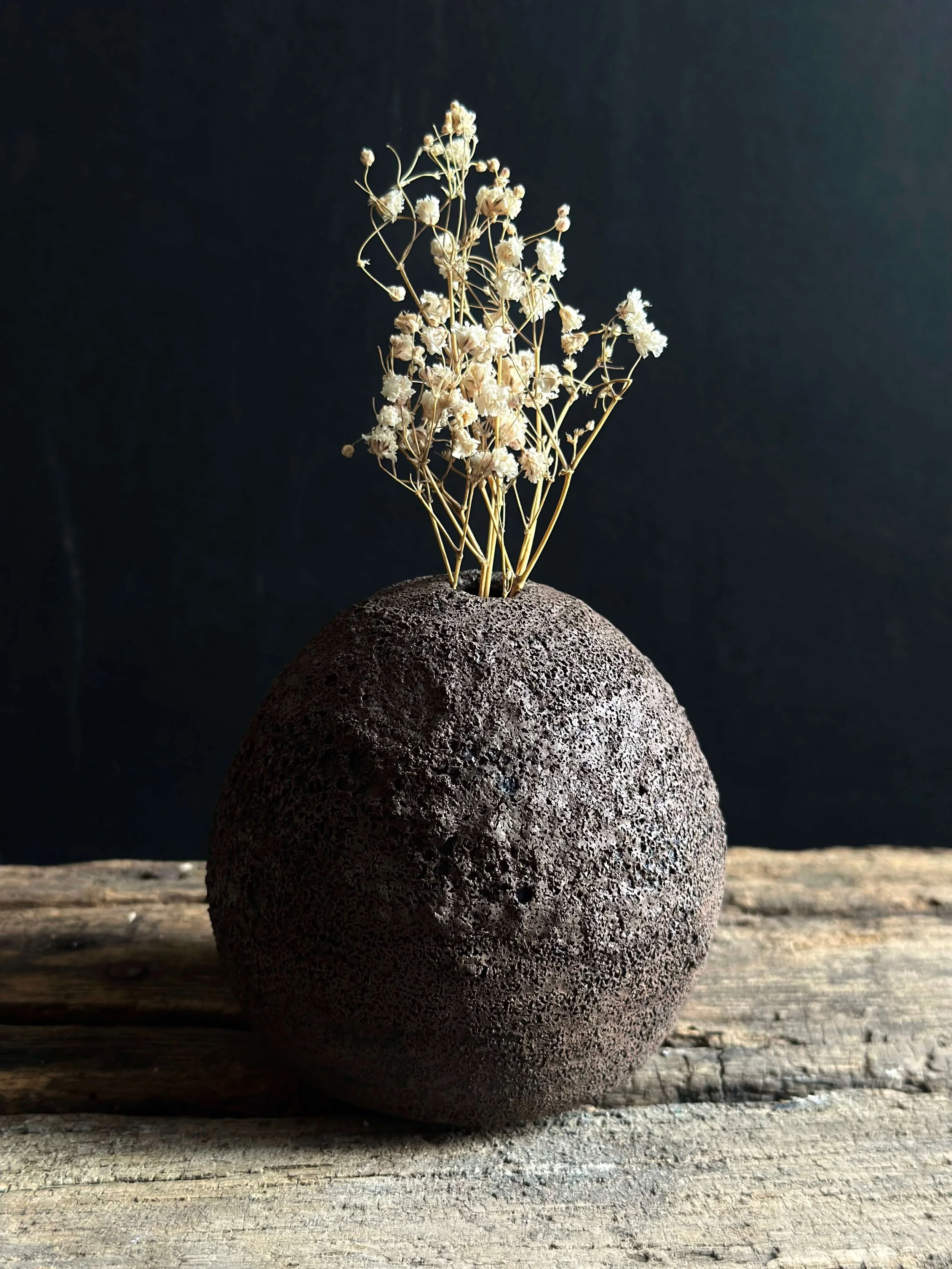 calming earthy space.jpeg