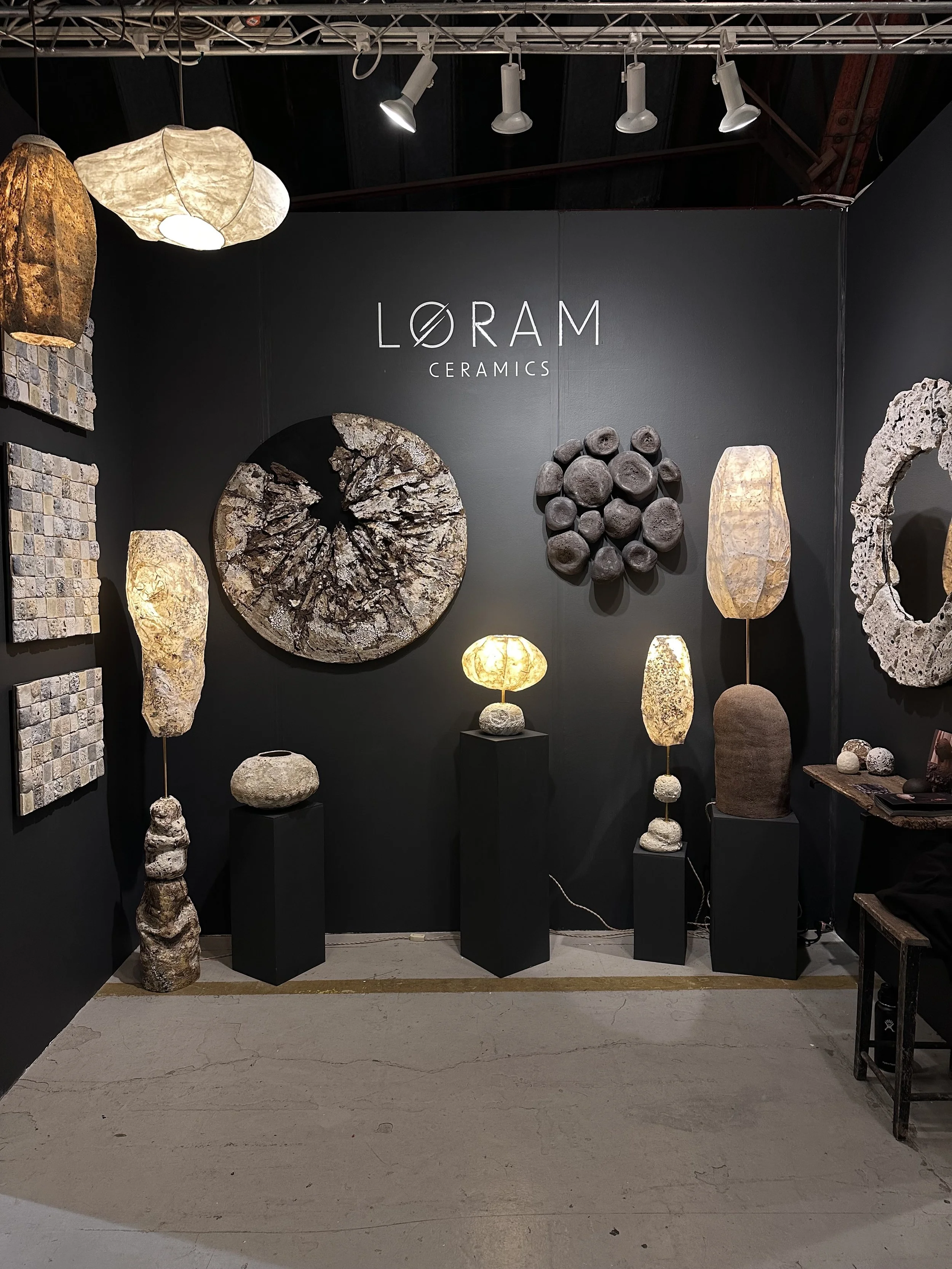 ceramic artist at interior design fair